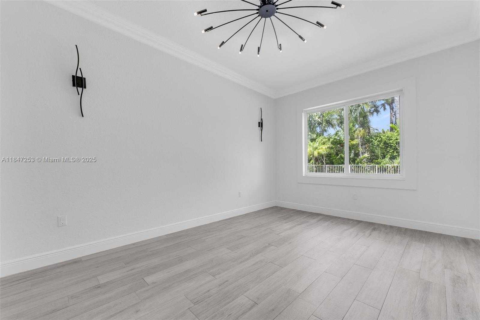 Small Image of 2128 SOUTH WEST 176TH TER, Miramar Number 11