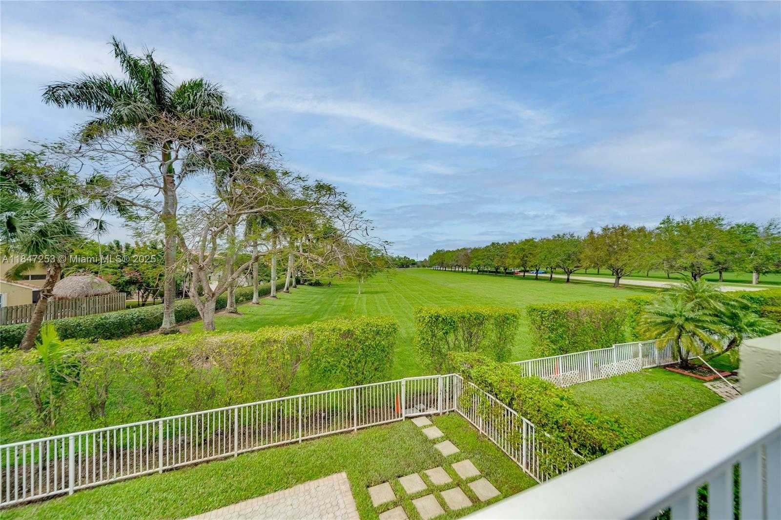 Small Image of 2128 SOUTH WEST 176TH TER, Miramar Number 22