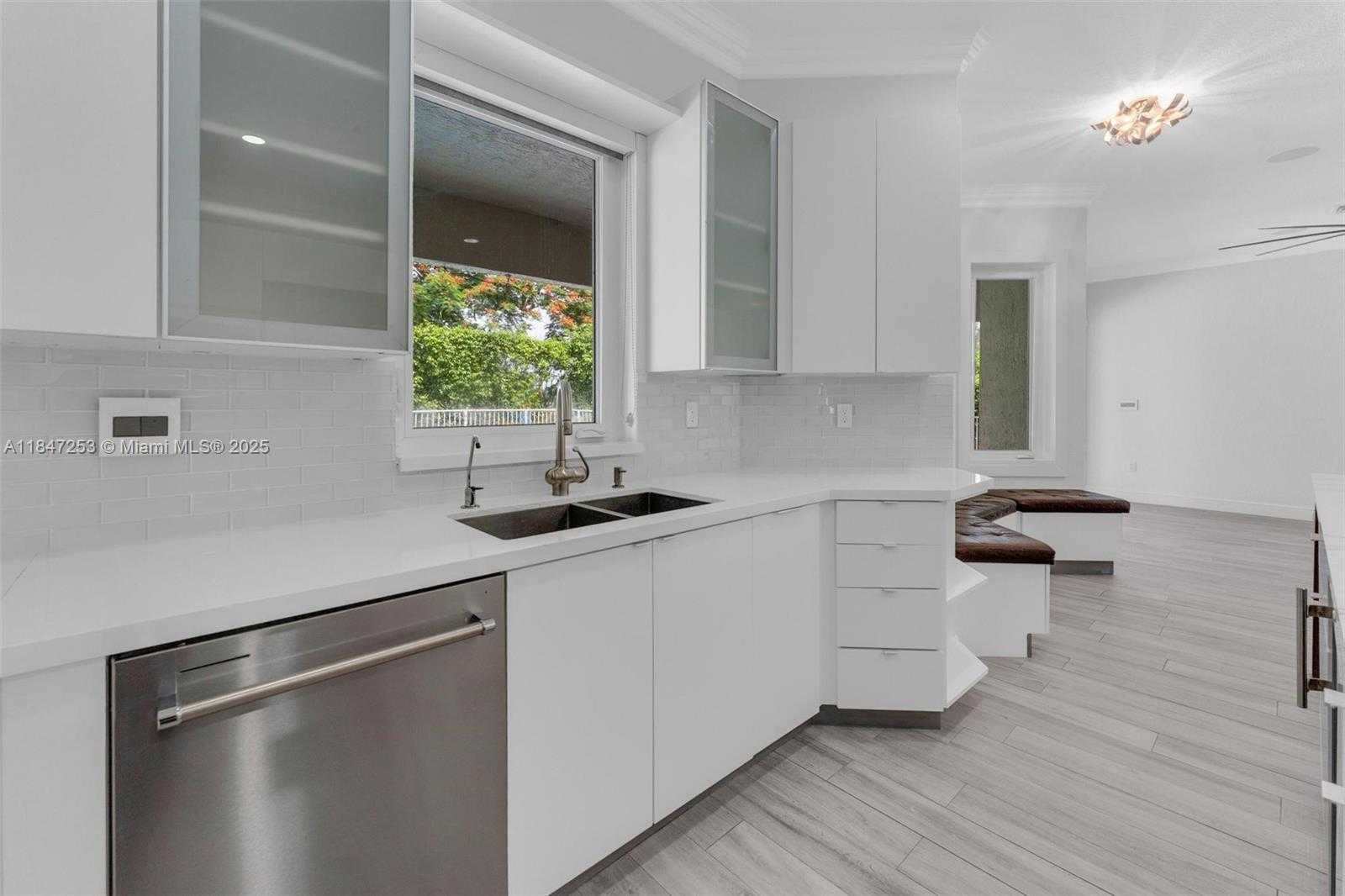 Small Image of 2128 SOUTH WEST 176TH TER, Miramar Number 8