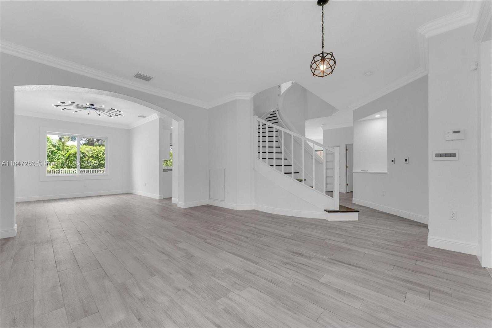 Small Image of 2128 SOUTH WEST 176TH TER, Miramar Number 9