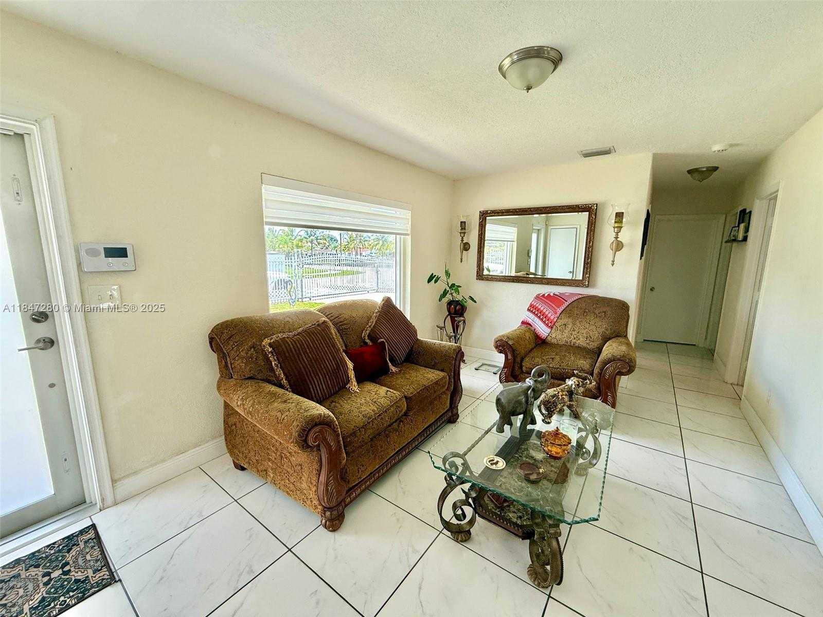 Small Image of 18026 NORTH WEST 35TH CT, Miami Gardens Number 2