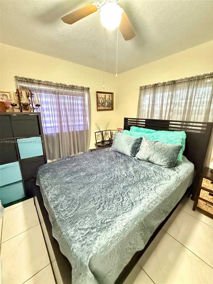 Small Image of 18026 NORTH WEST 35TH CT, Miami Gardens Number 8