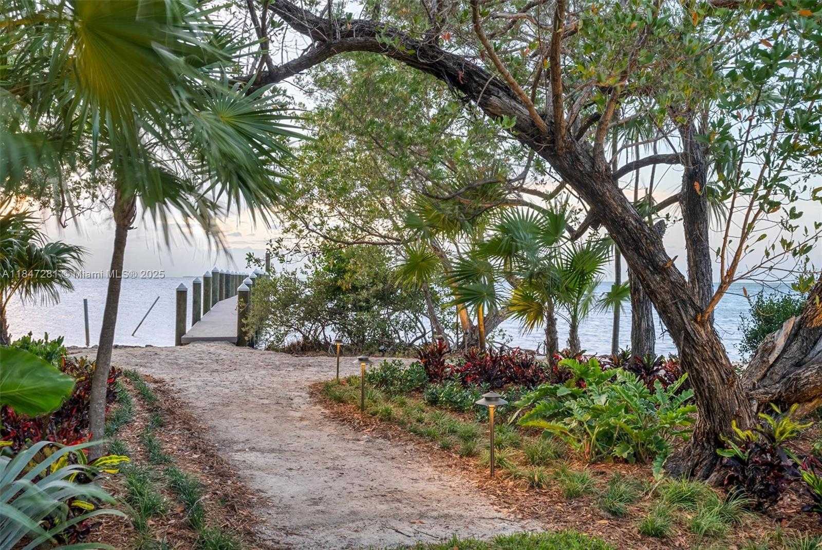 Small Image of 75840 OVERSEAS HWY, Islamorada Number 75