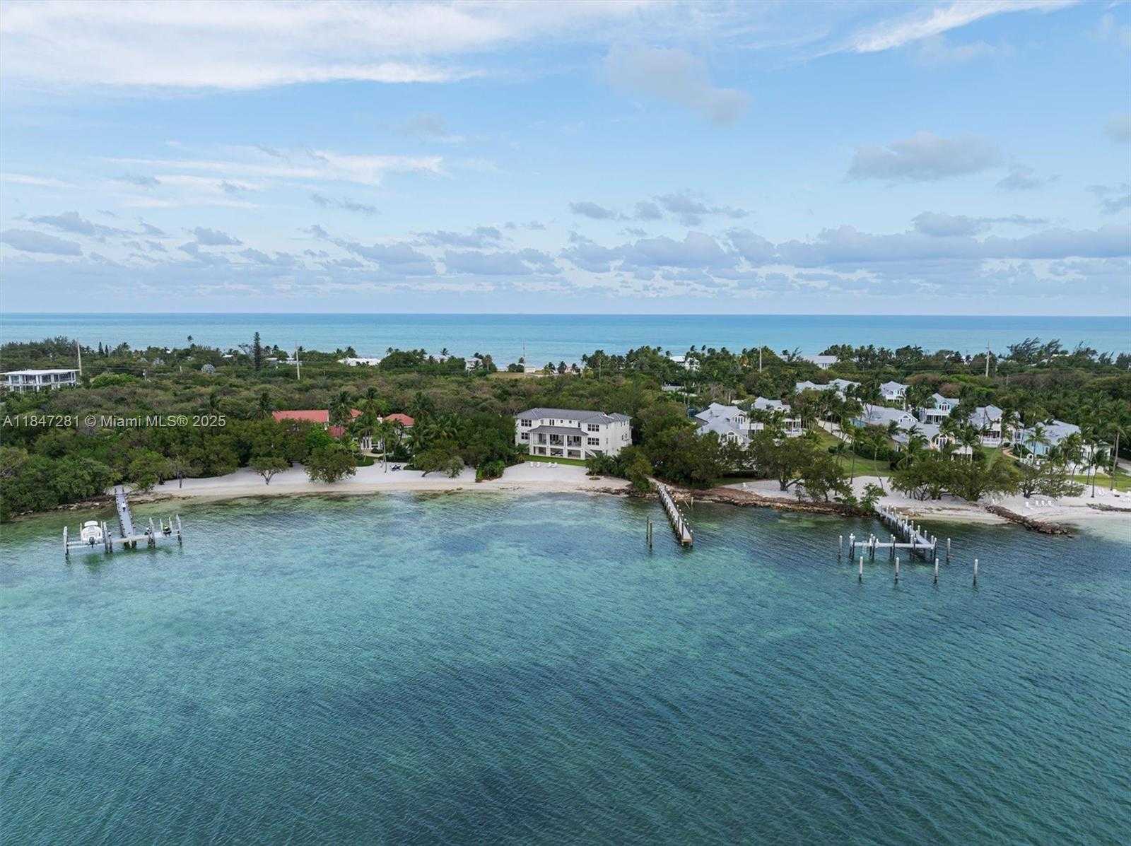 Small Image of 75840 OVERSEAS HWY, Islamorada Number 85