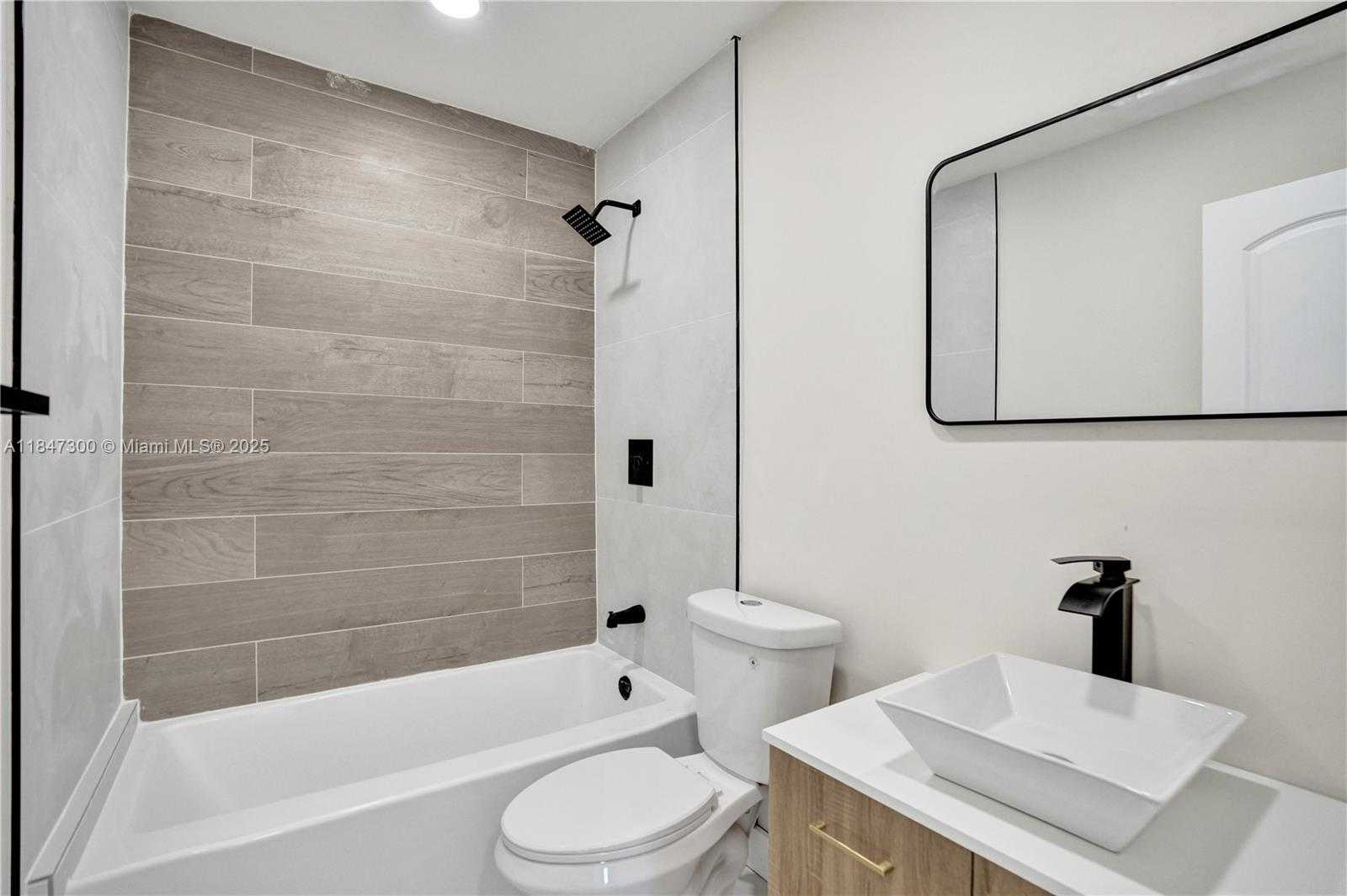 Small Image of 6220 NORTH WEST 12TH CT, Sunrise Number 15