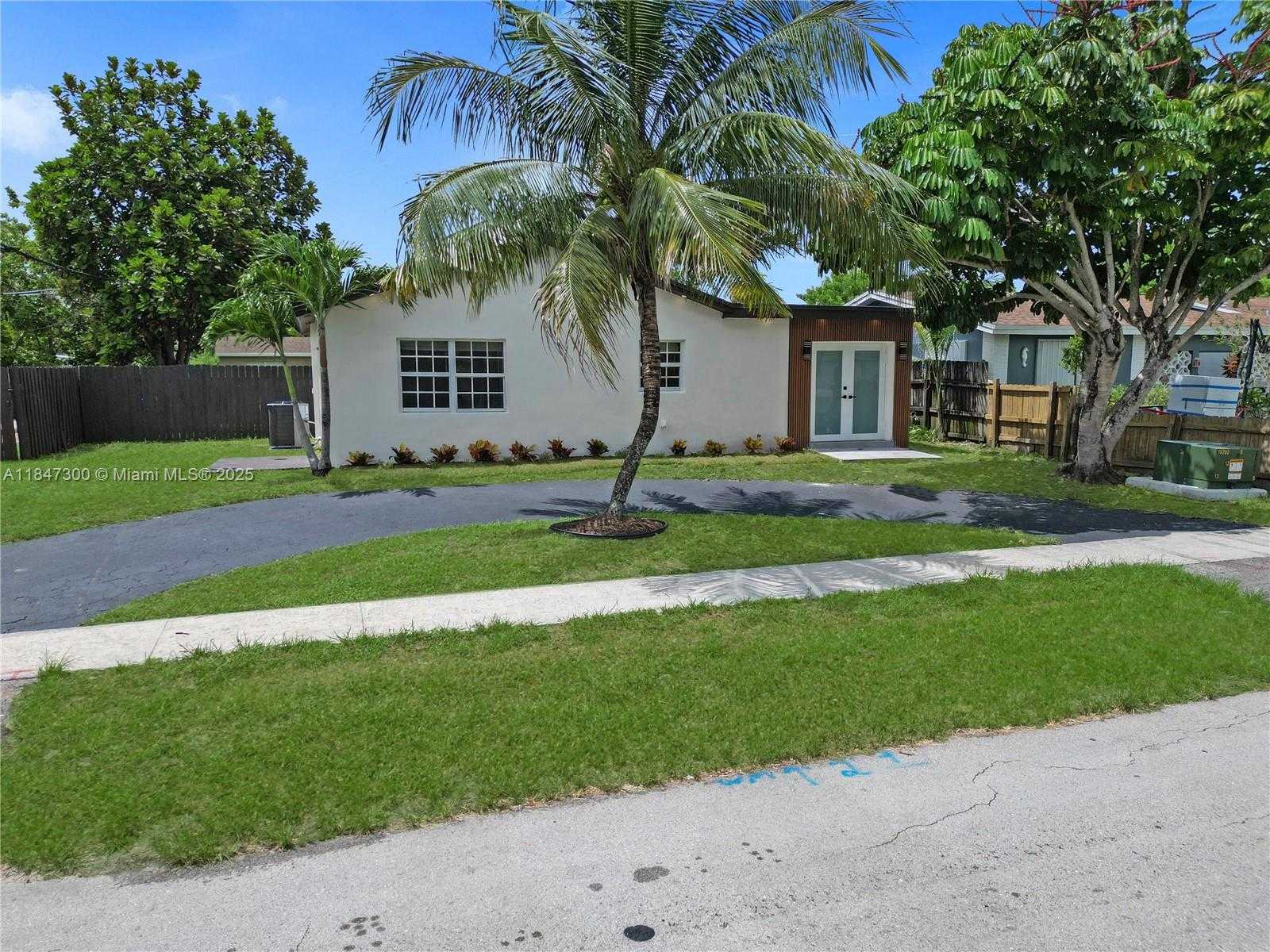 Small Image of 6220 NORTH WEST 12TH CT, Sunrise Number 40