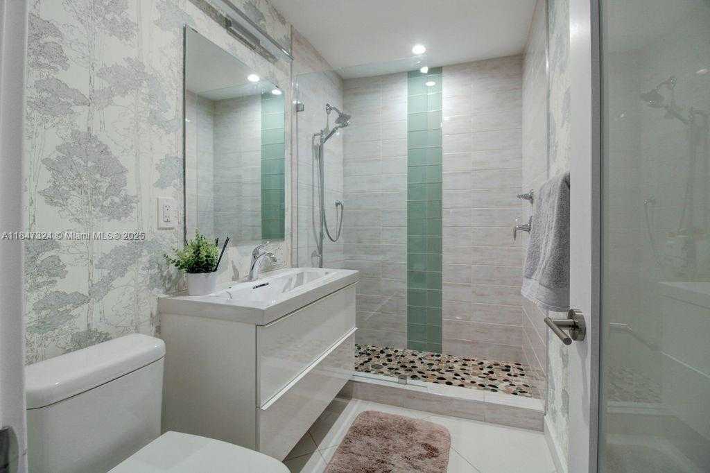 Small Image of 2716 NORTH EAST 27TH CT, Fort Lauderdale Number 4