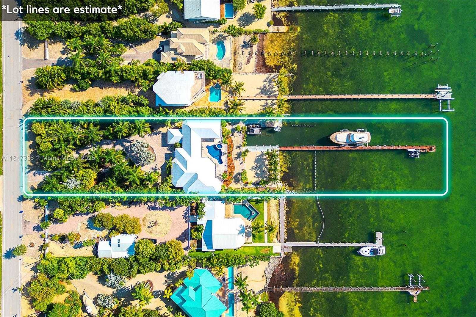 Small Image of 1151 OCEAN DR, Lower Keys Number 44