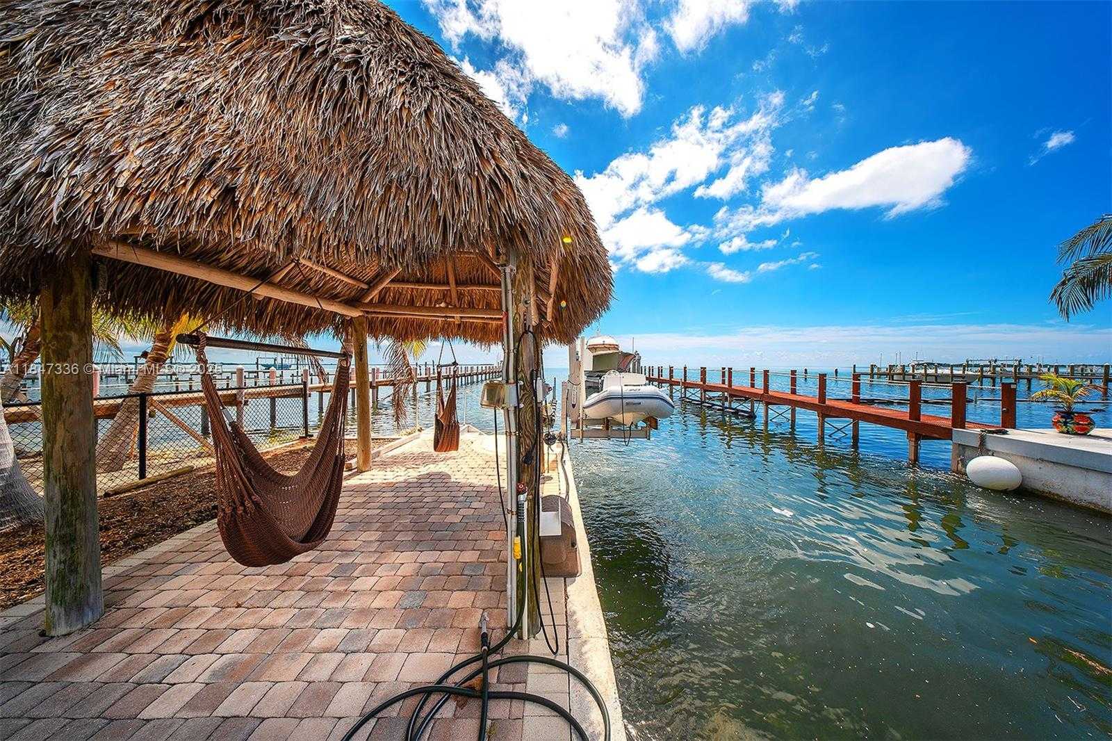 Small Image of 1151 OCEAN DR, Lower Keys Number 53