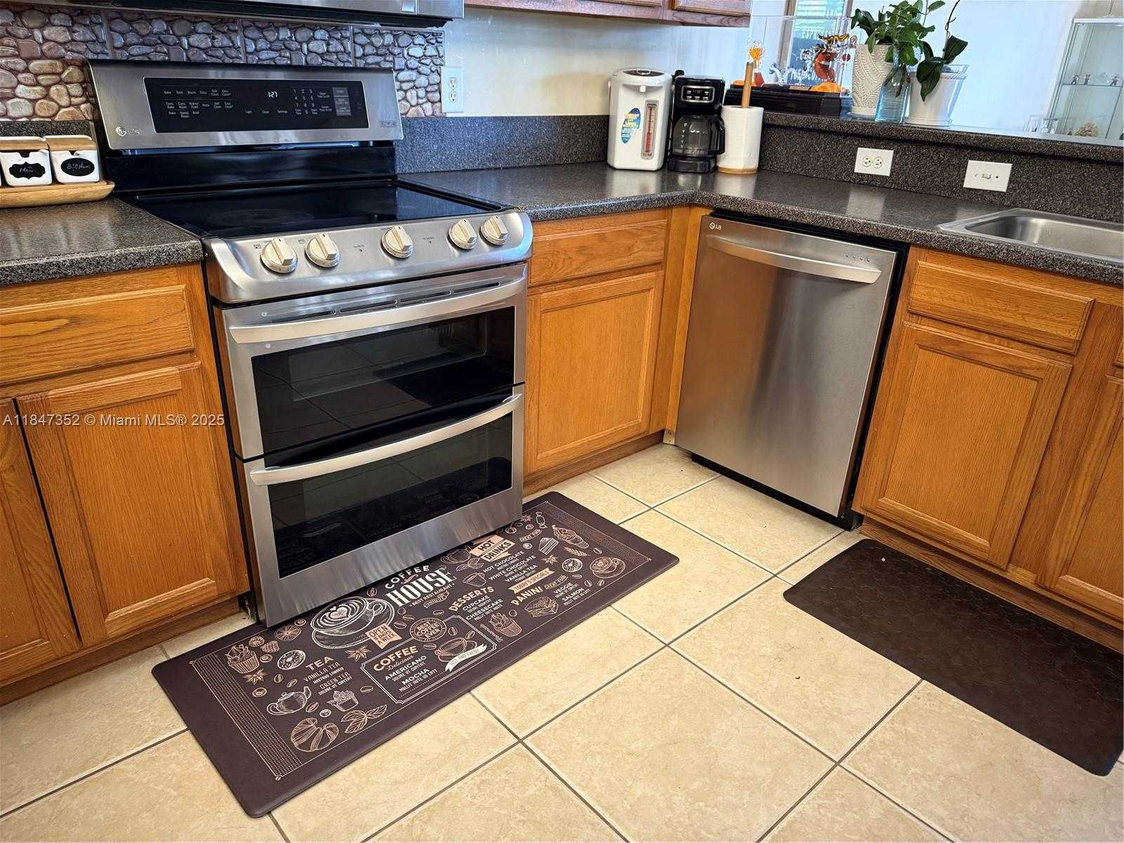 Small Image of 9430 NORTH WEST 55TH STREET, Sunrise Number 13