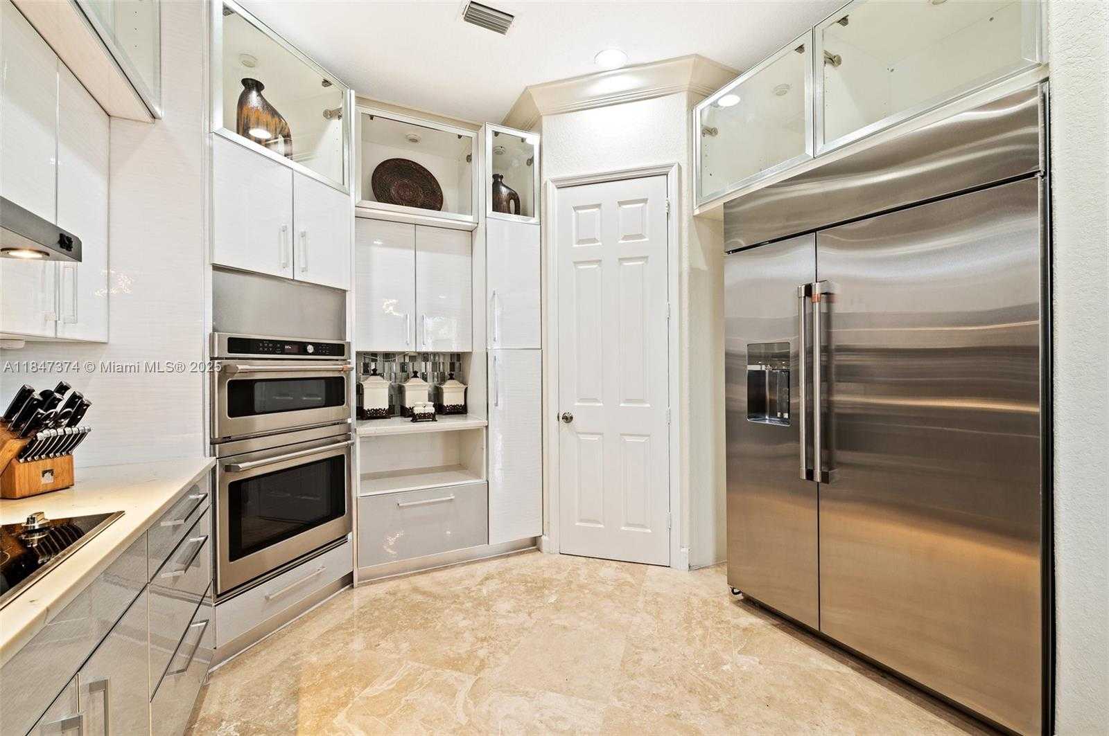 Small Image of 18900 SOUTH WEST 32ND CT, Miramar Number 12