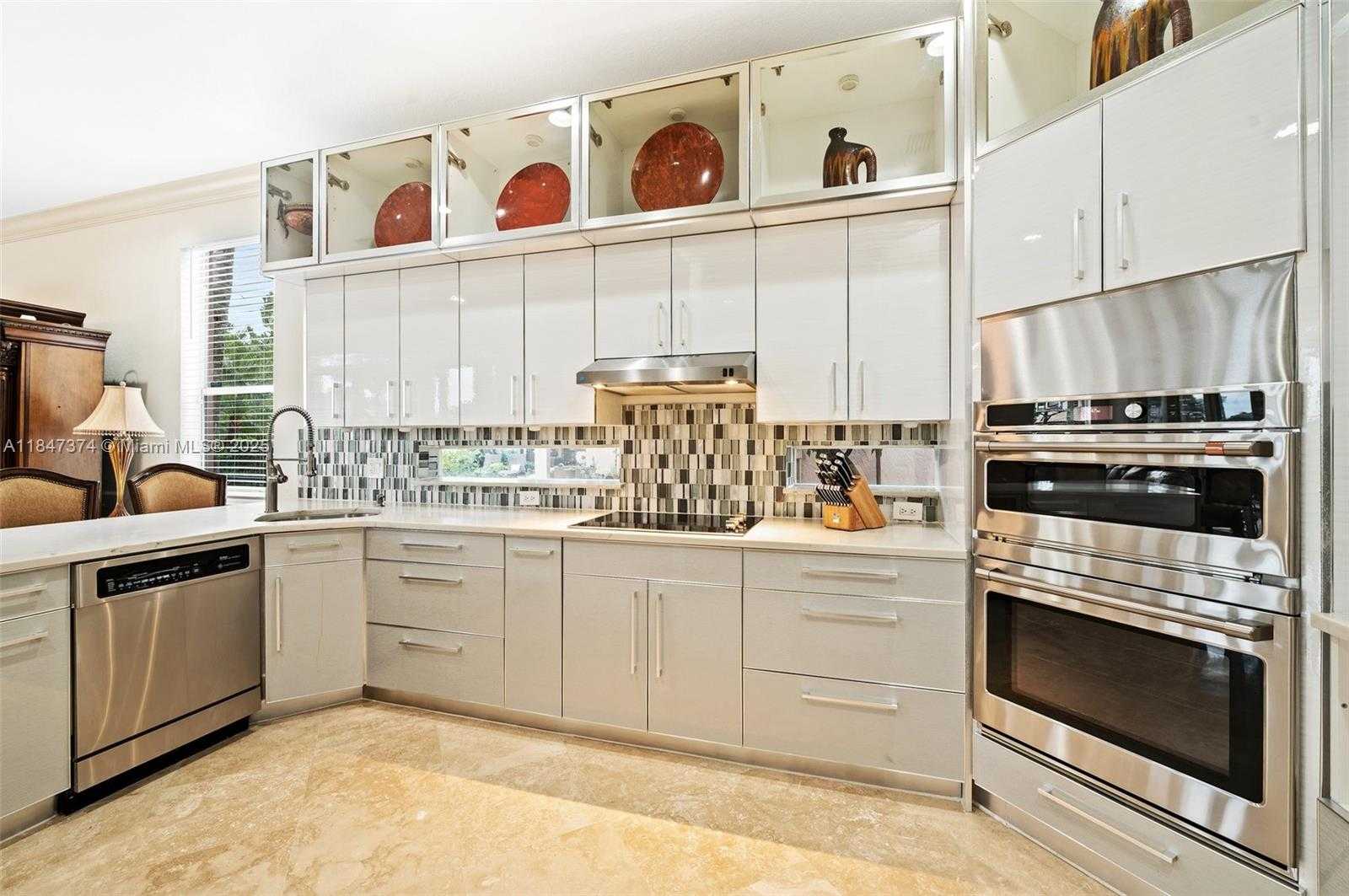 Small Image of 18900 SOUTH WEST 32ND CT, Miramar Number 13