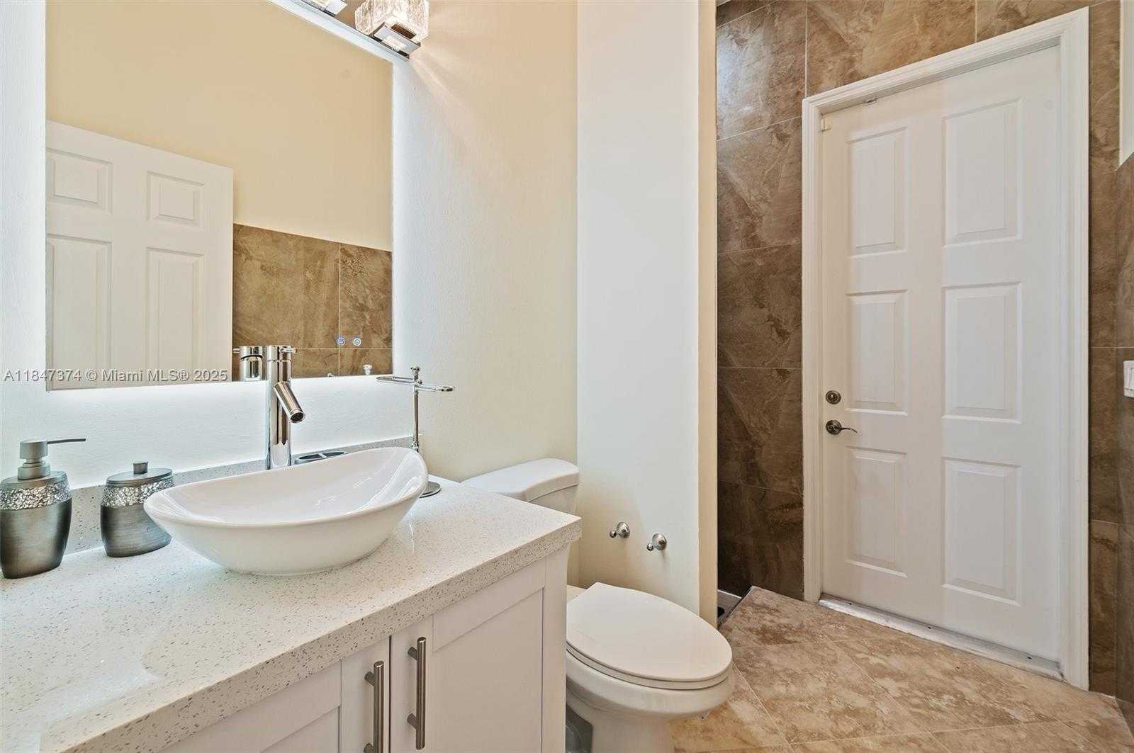 Small Image of 18900 SOUTH WEST 32ND CT, Miramar Number 17