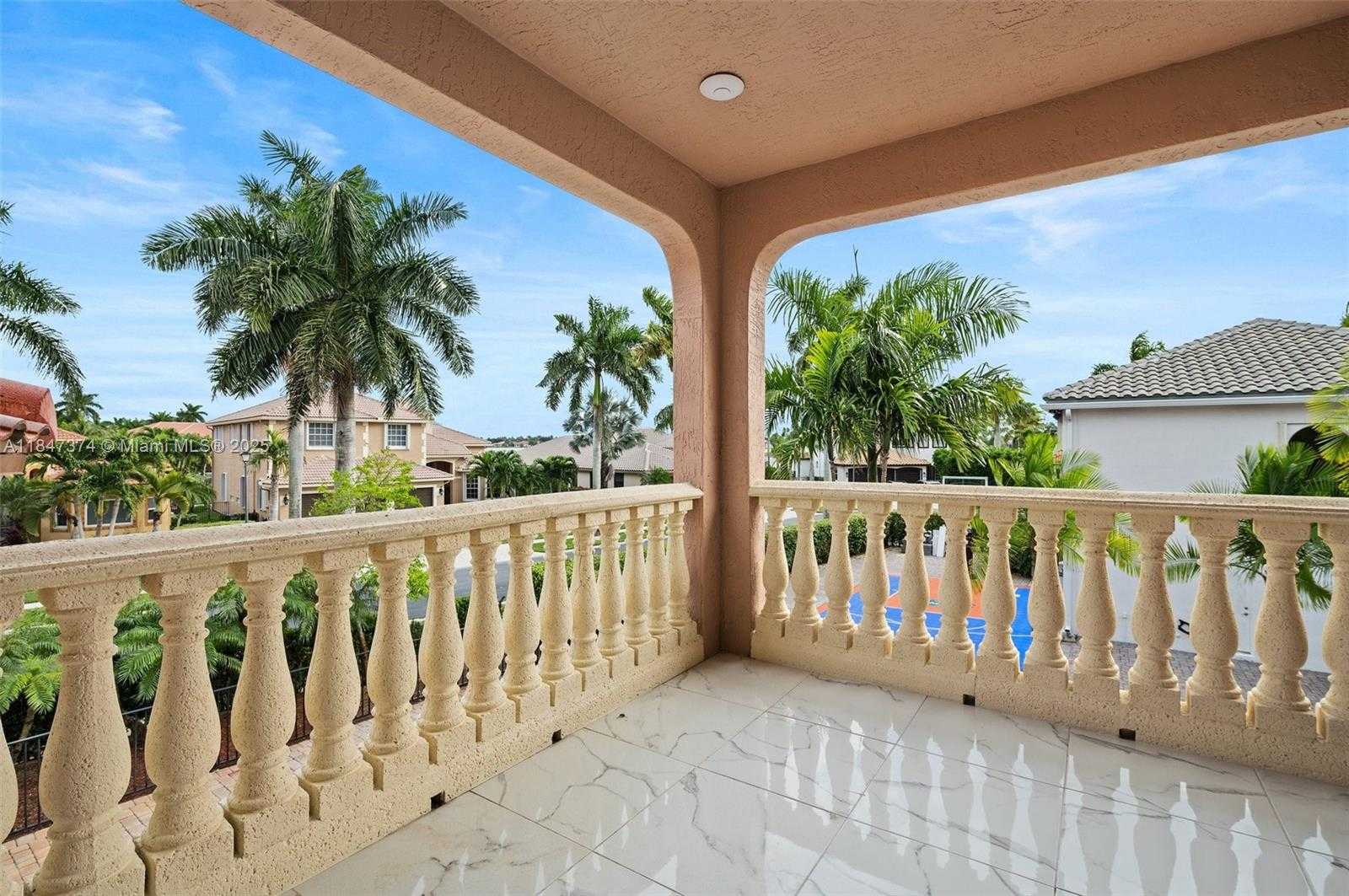 Small Image of 18900 SOUTH WEST 32ND CT, Miramar Number 27