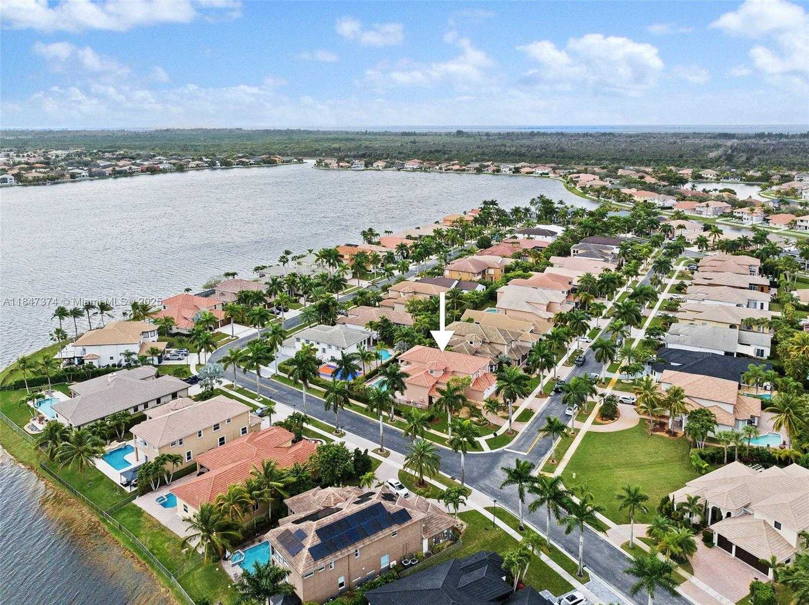 Small Image of 18900 SOUTH WEST 32ND CT, Miramar Number 38