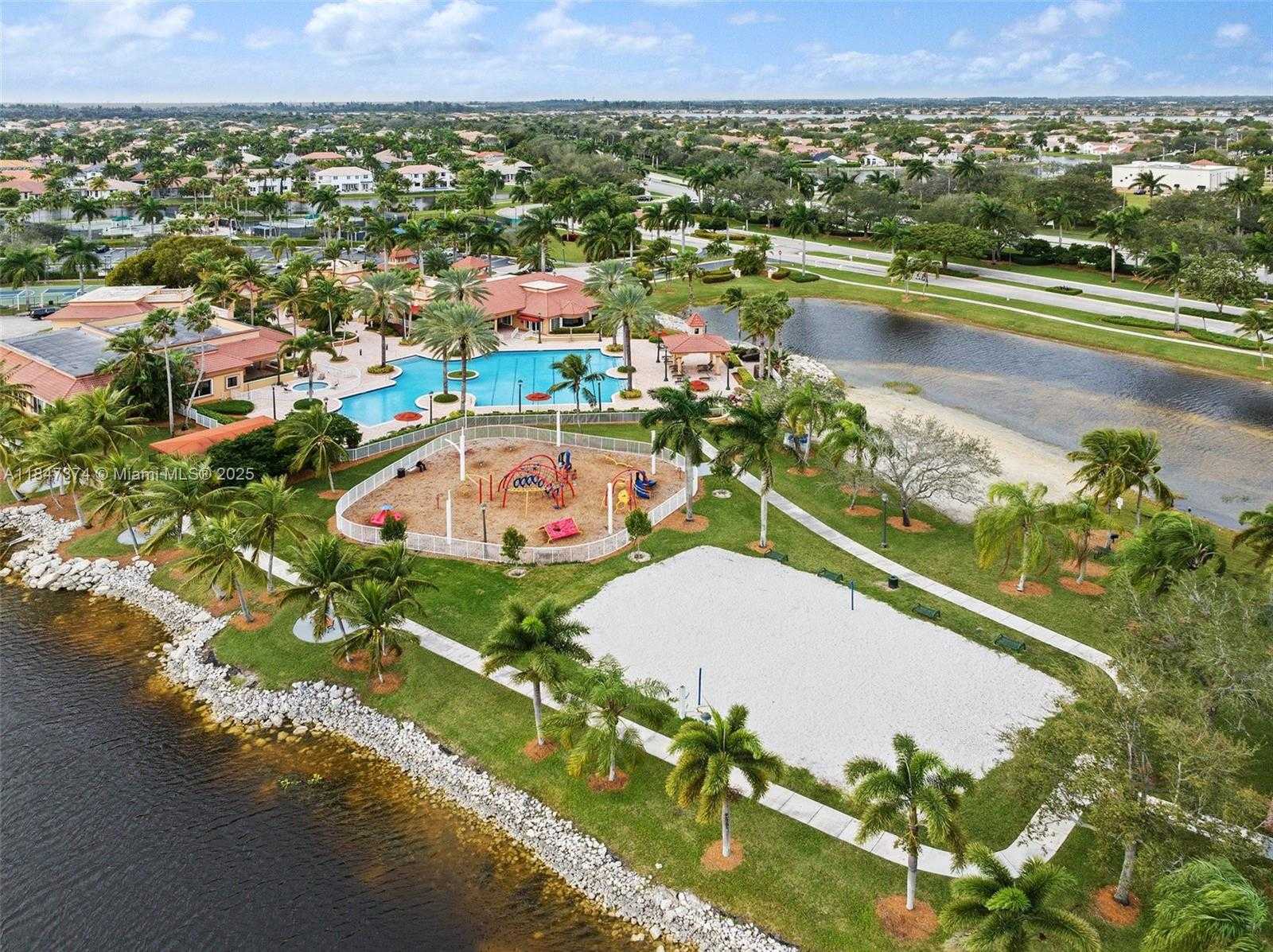 Small Image of 18900 SOUTH WEST 32ND CT, Miramar Number 49