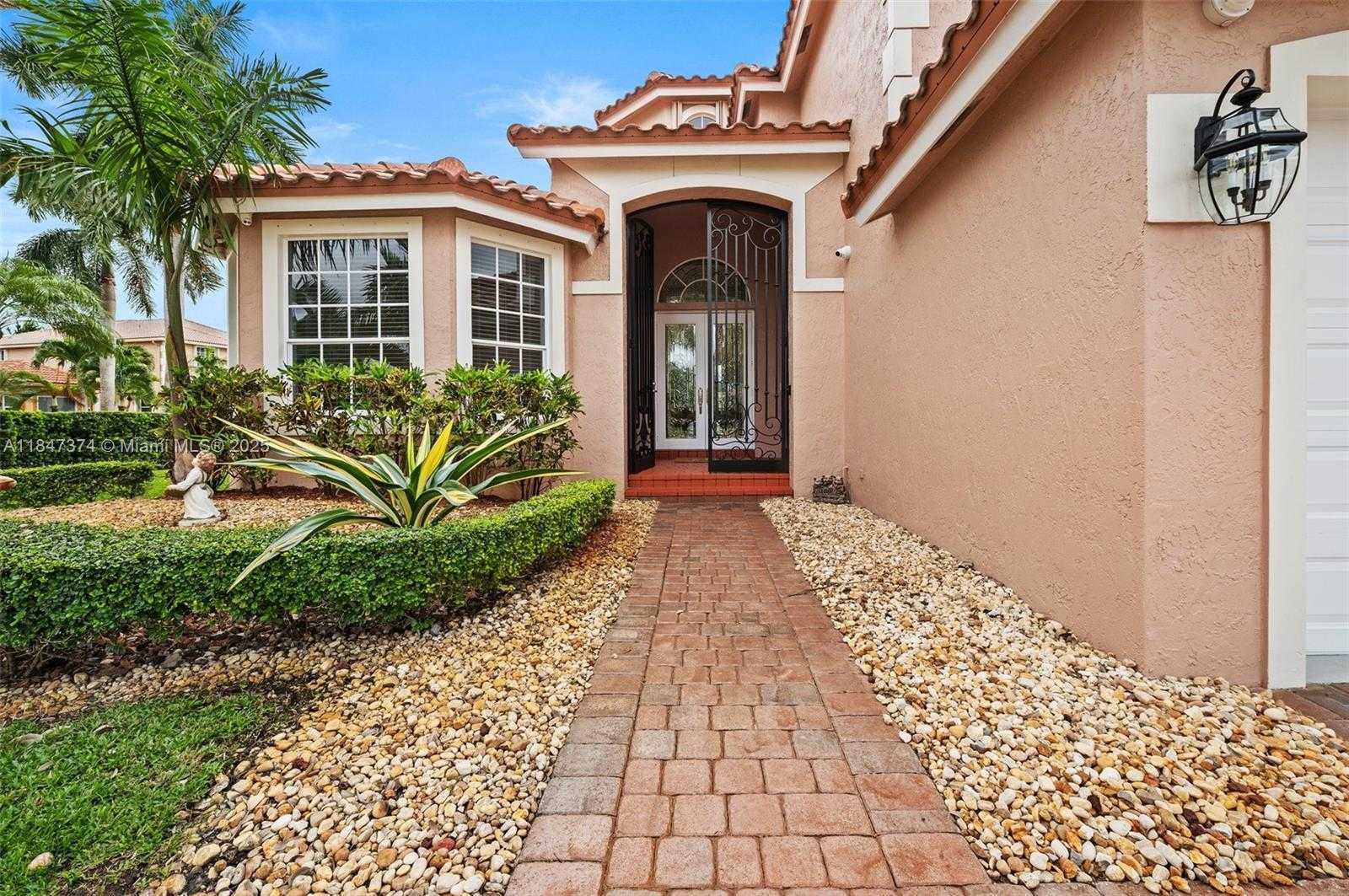 Small Image of 18900 SOUTH WEST 32ND CT, Miramar Number 6