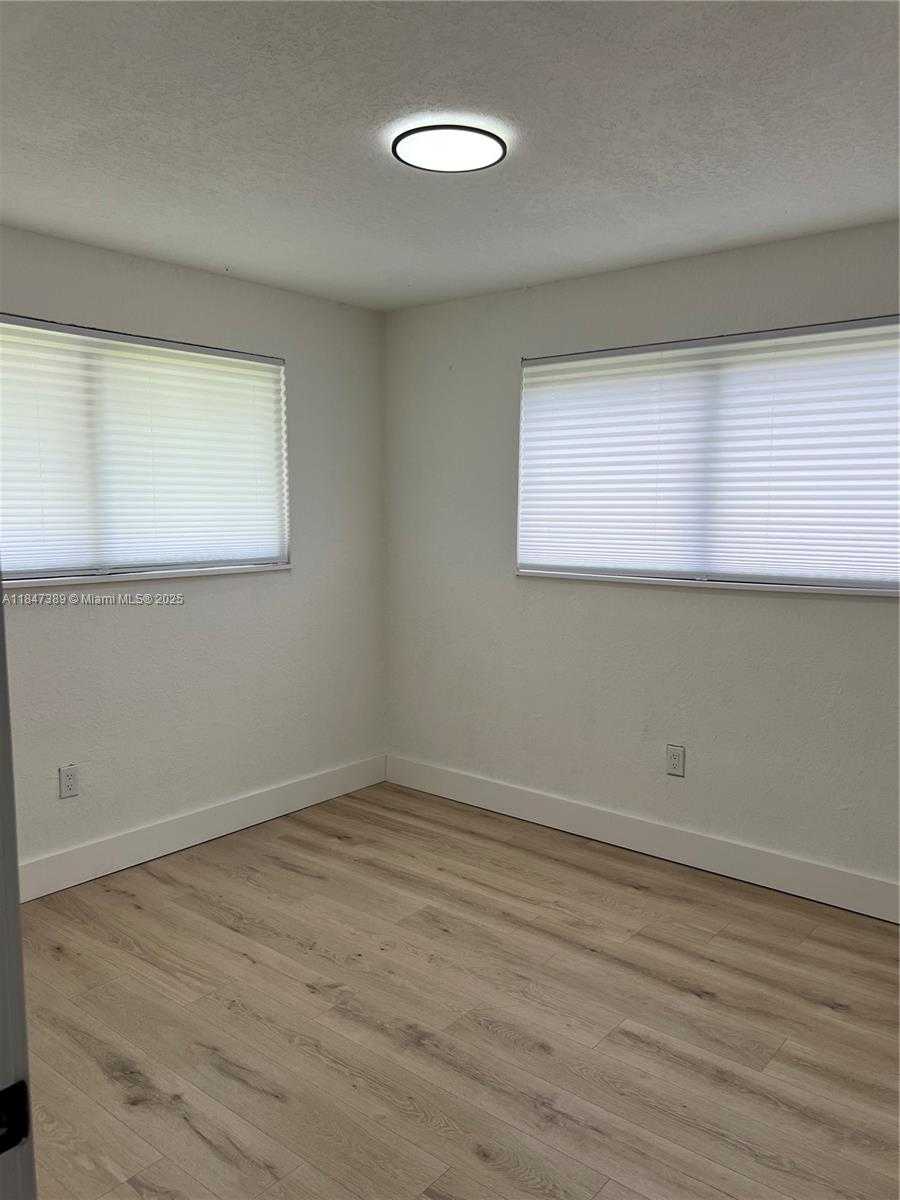 Small Image of 2251 NORTH WEST 171ST TER, Miami Gardens Number 15