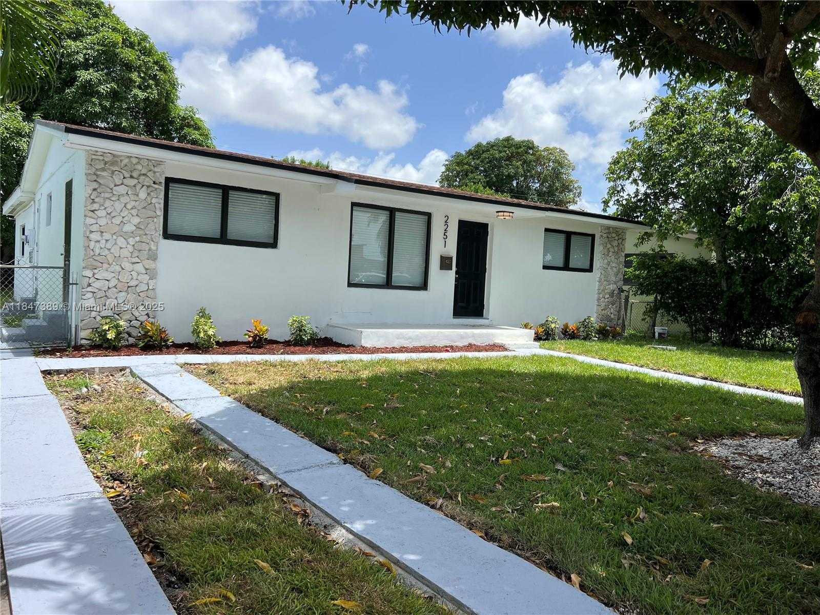 Small Image of 2251 NORTH WEST 171ST TER, Miami Gardens Number 23