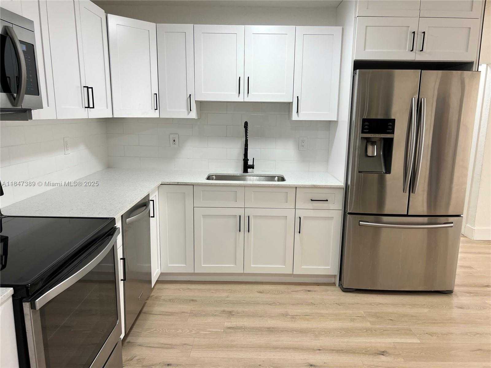 Small Image of 2251 NORTH WEST 171ST TER, Miami Gardens Number 6