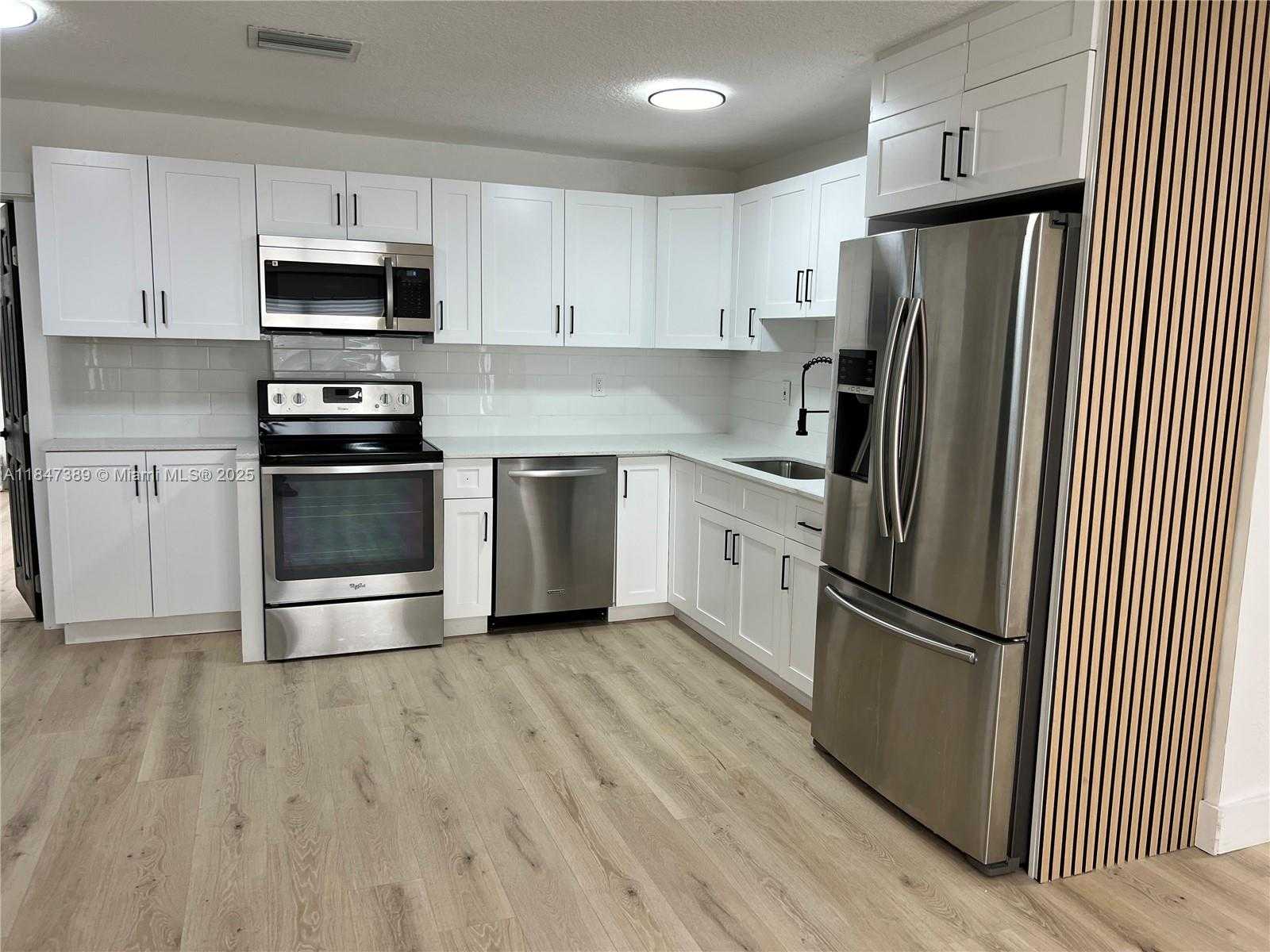 Small Image of 2251 NORTH WEST 171ST TER, Miami Gardens Number 7