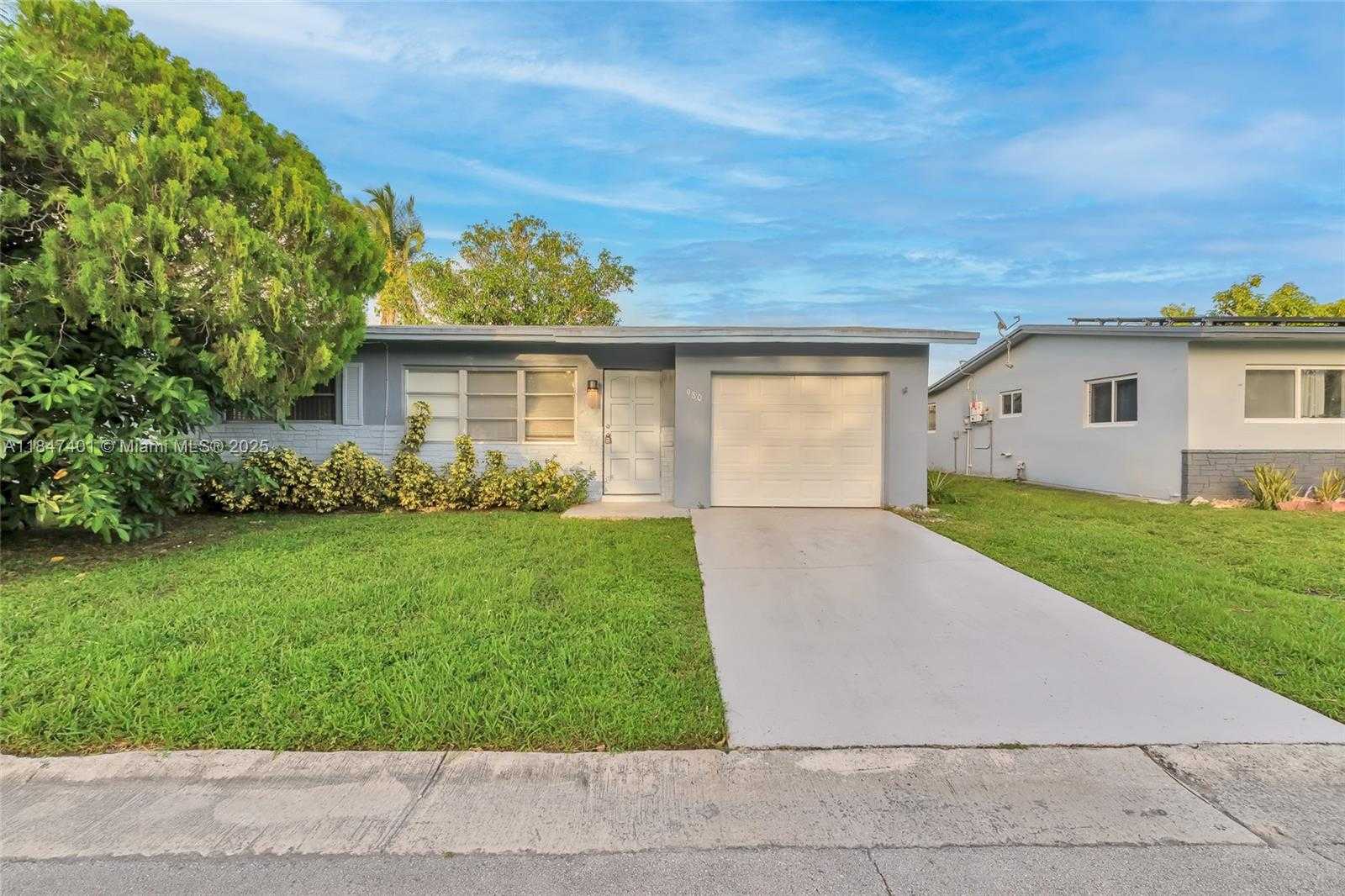 Small Image of 980 NORTH WEST 69 AVE, Margate Number 18