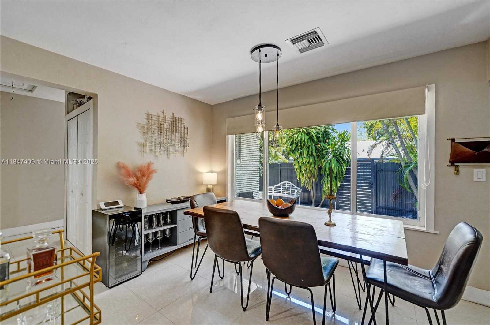 Small Image of 1401 NORTH EAST 5TH TER, Fort Lauderdale Number 16
