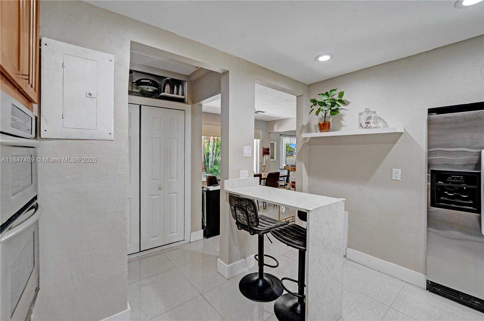 Small Image of 1401 NORTH EAST 5TH TER, Fort Lauderdale Number 24