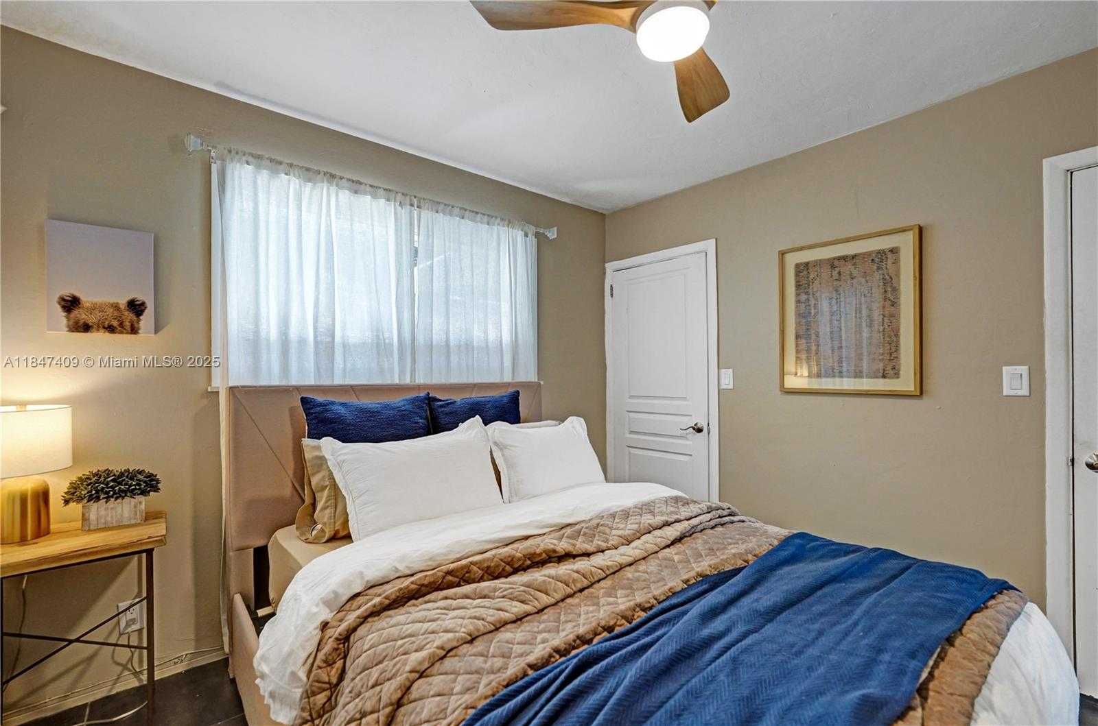 Small Image of 1401 NORTH EAST 5TH TER, Fort Lauderdale Number 38