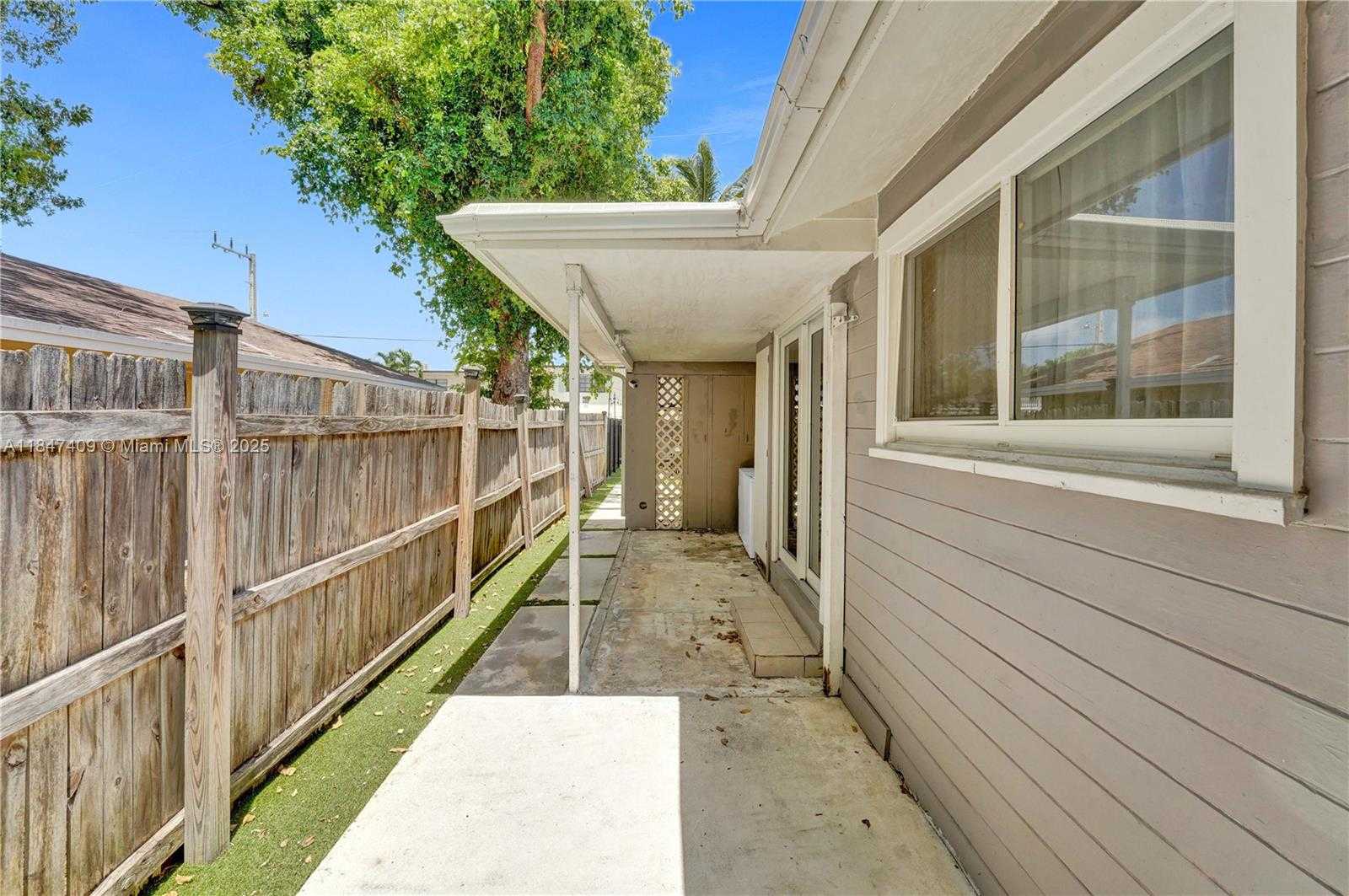 Small Image of 1401 NORTH EAST 5TH TER, Fort Lauderdale Number 52