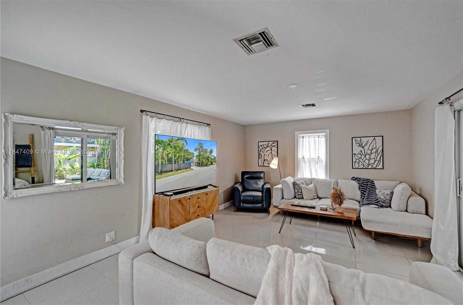 Small Image of 1401 NORTH EAST 5TH TER, Fort Lauderdale Number 9