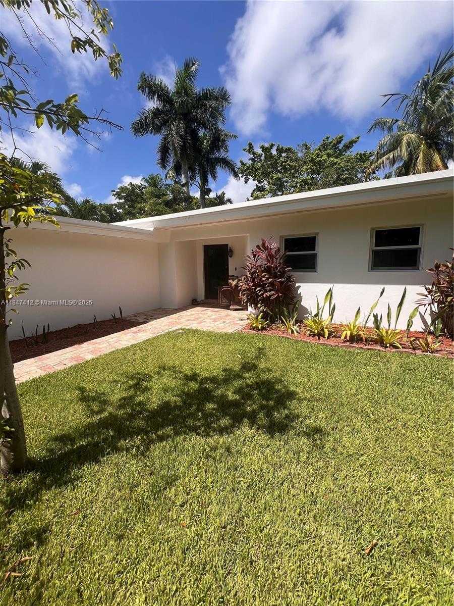 Small Image of 18358 NORTH EAST 23RD CT, North Miami Beach Number 27