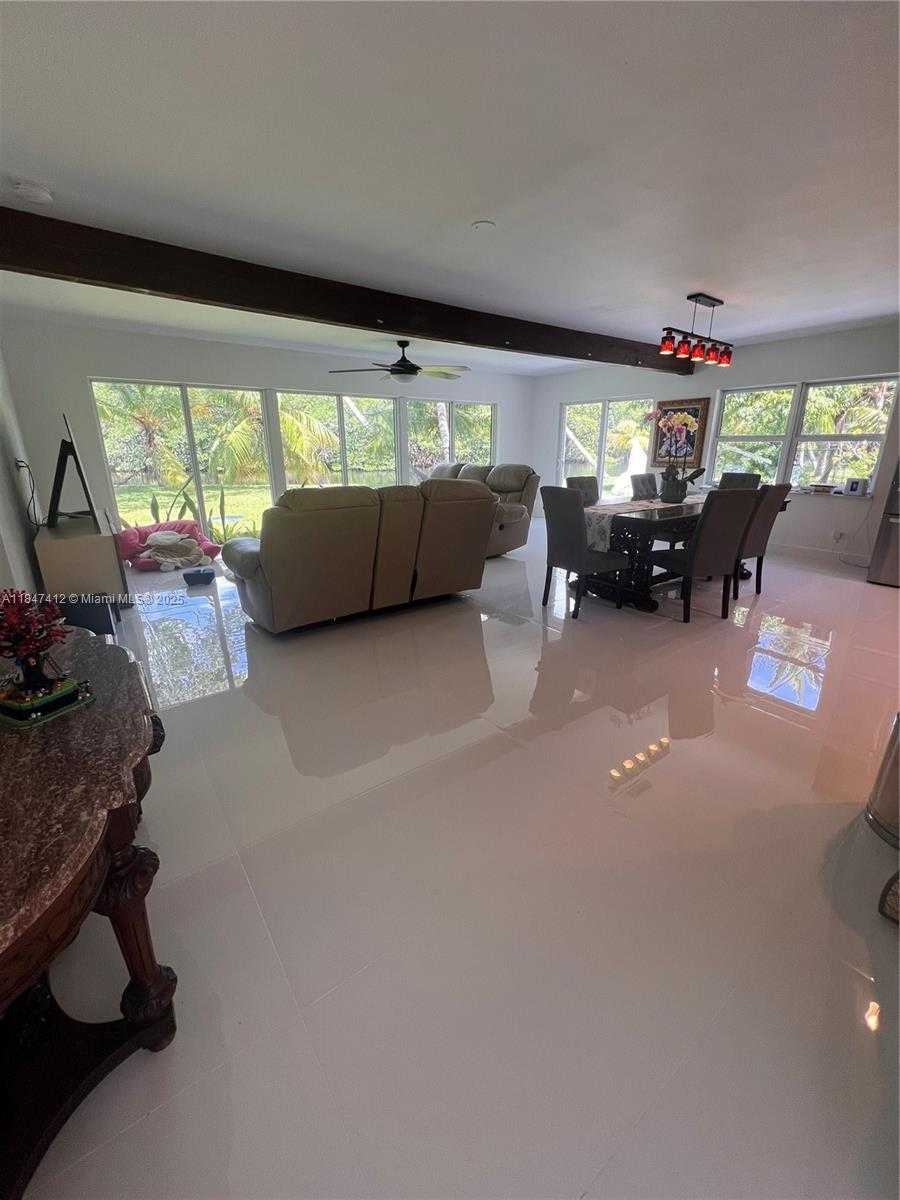Small Image of 18358 NORTH EAST 23RD CT, North Miami Beach Number 29