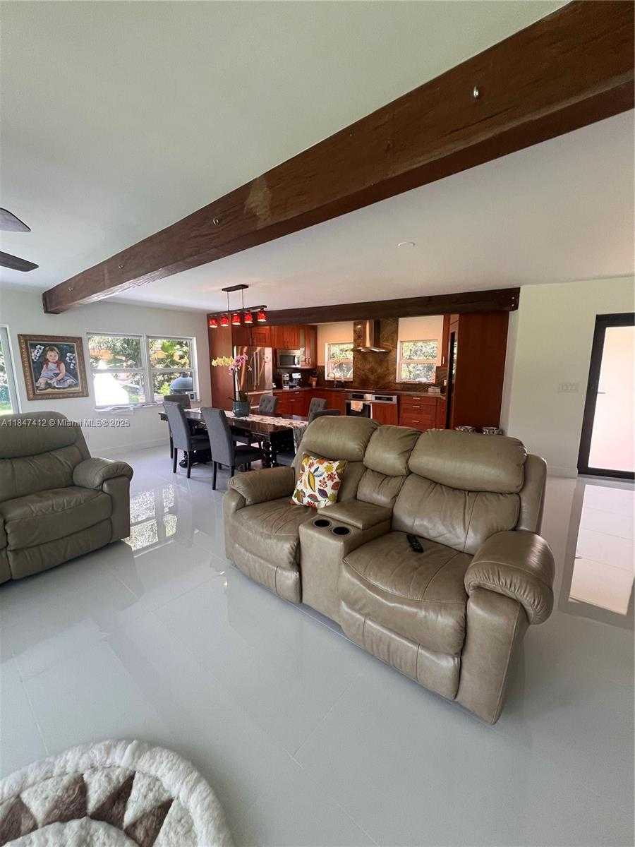Small Image of 18358 NORTH EAST 23RD CT, North Miami Beach Number 42
