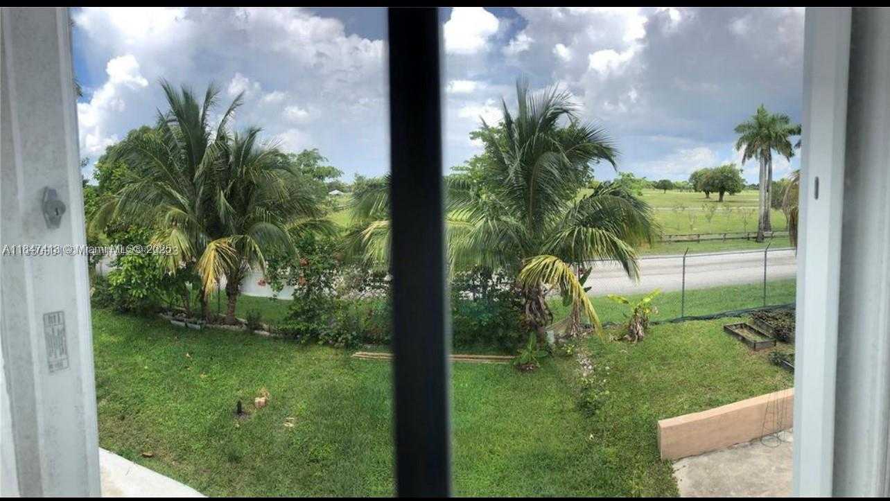 Imagen de Pequeño Objeto
