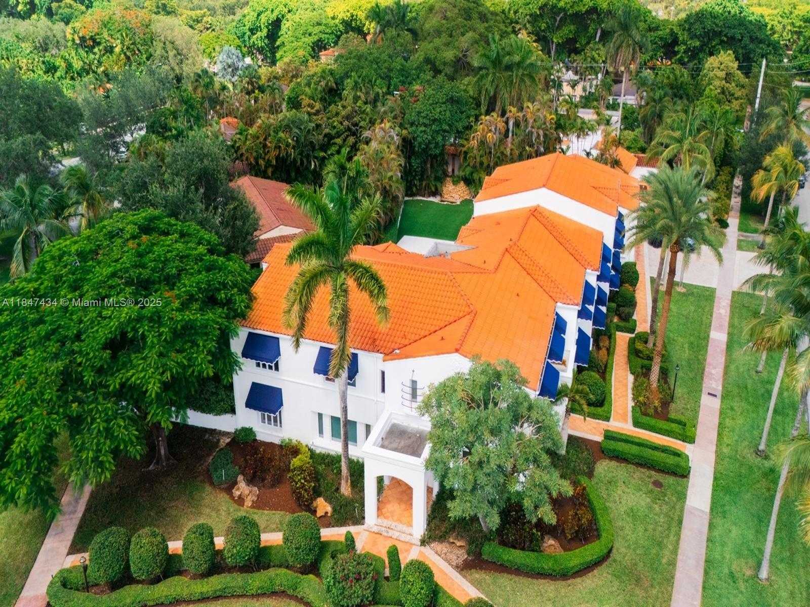 Small Image of 2525 INDIAN MOUND TRL, Coral Gables Number 3