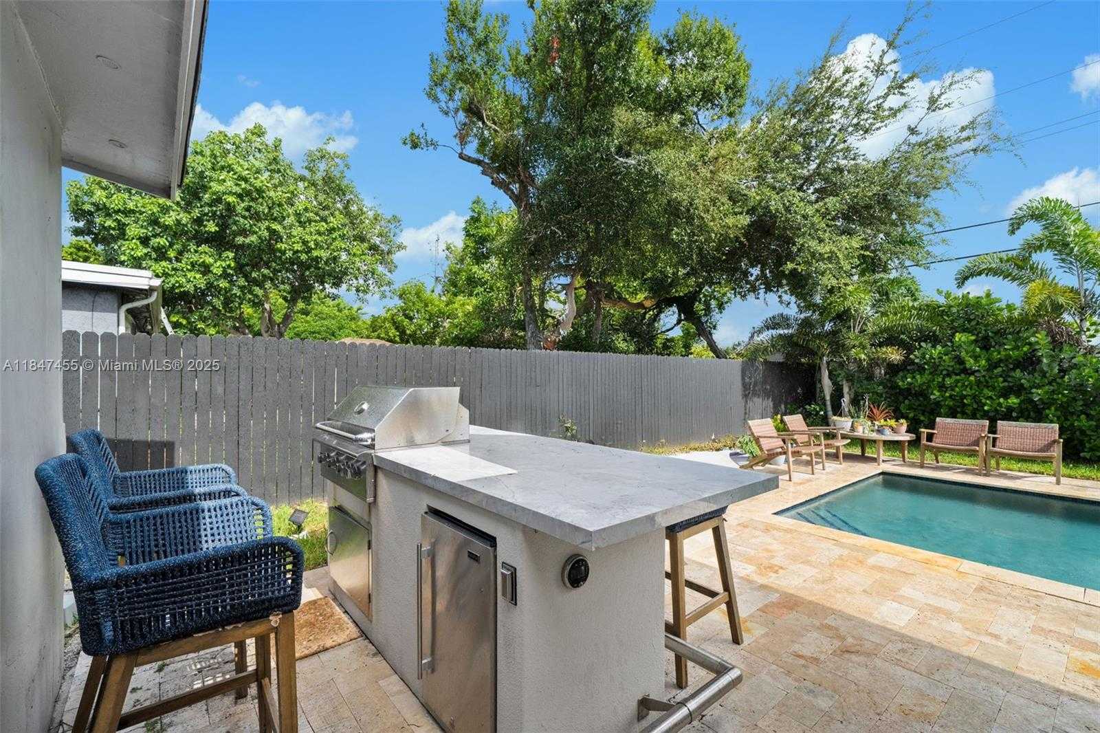 Small Image of 6351 MOSELEY ST, Hollywood Number 24