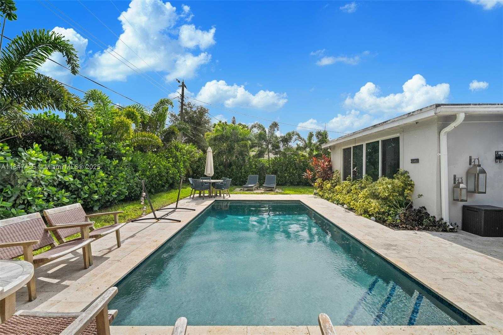 Small Image of 6351 MOSELEY ST, Hollywood Number 27
