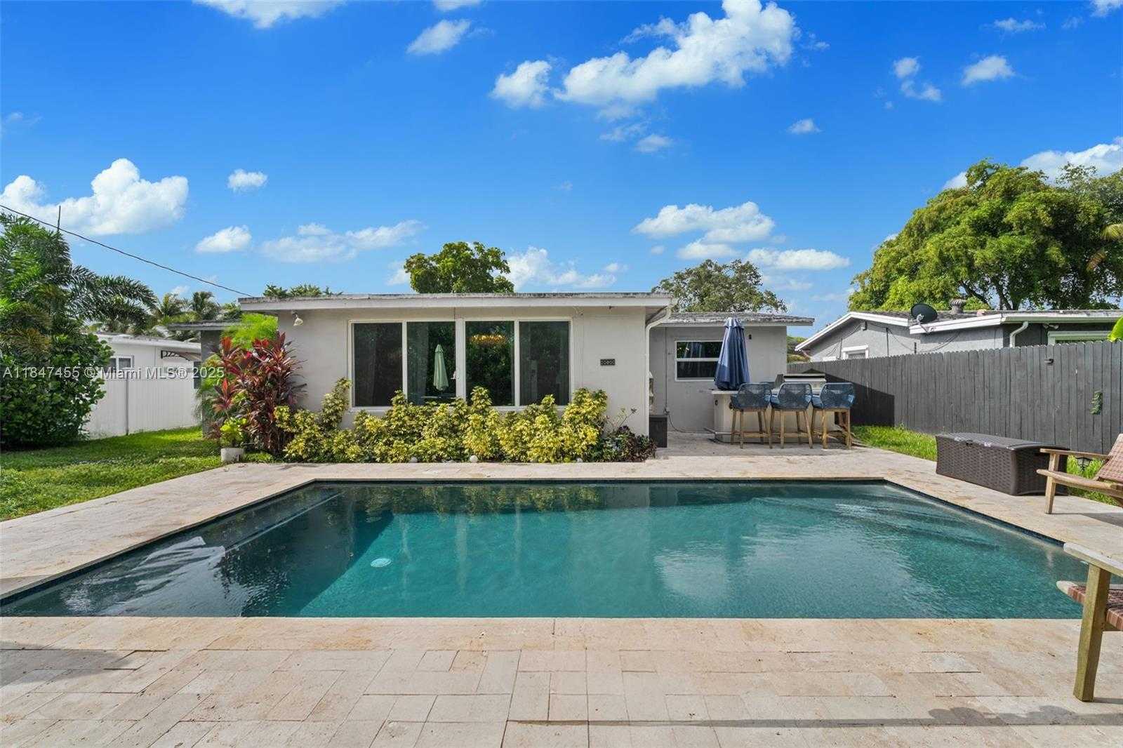 Small Image of 6351 MOSELEY ST, Hollywood Number 28
