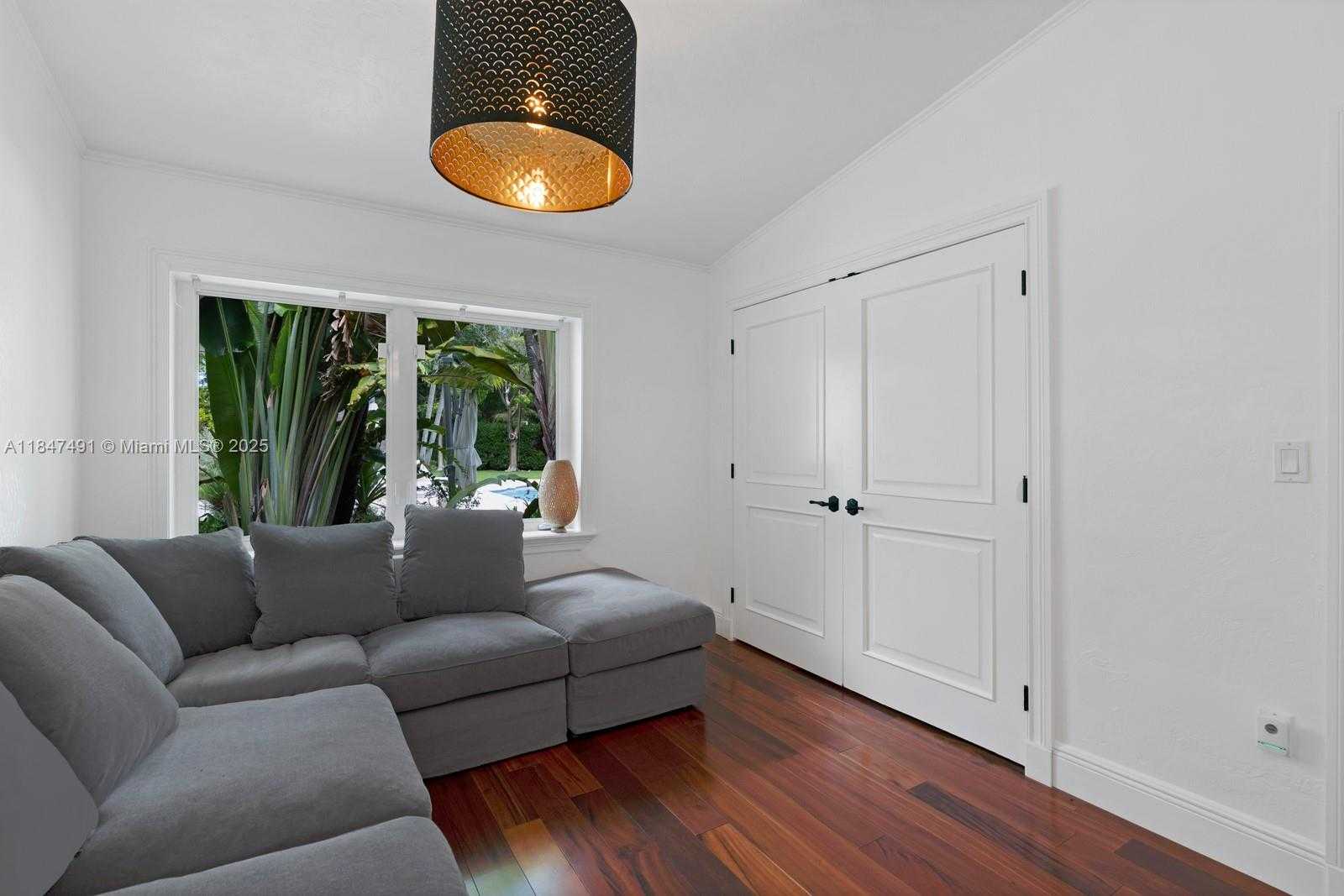 Small Image of 11855 SOUTH WEST 68TH CT, Pinecrest Number 18