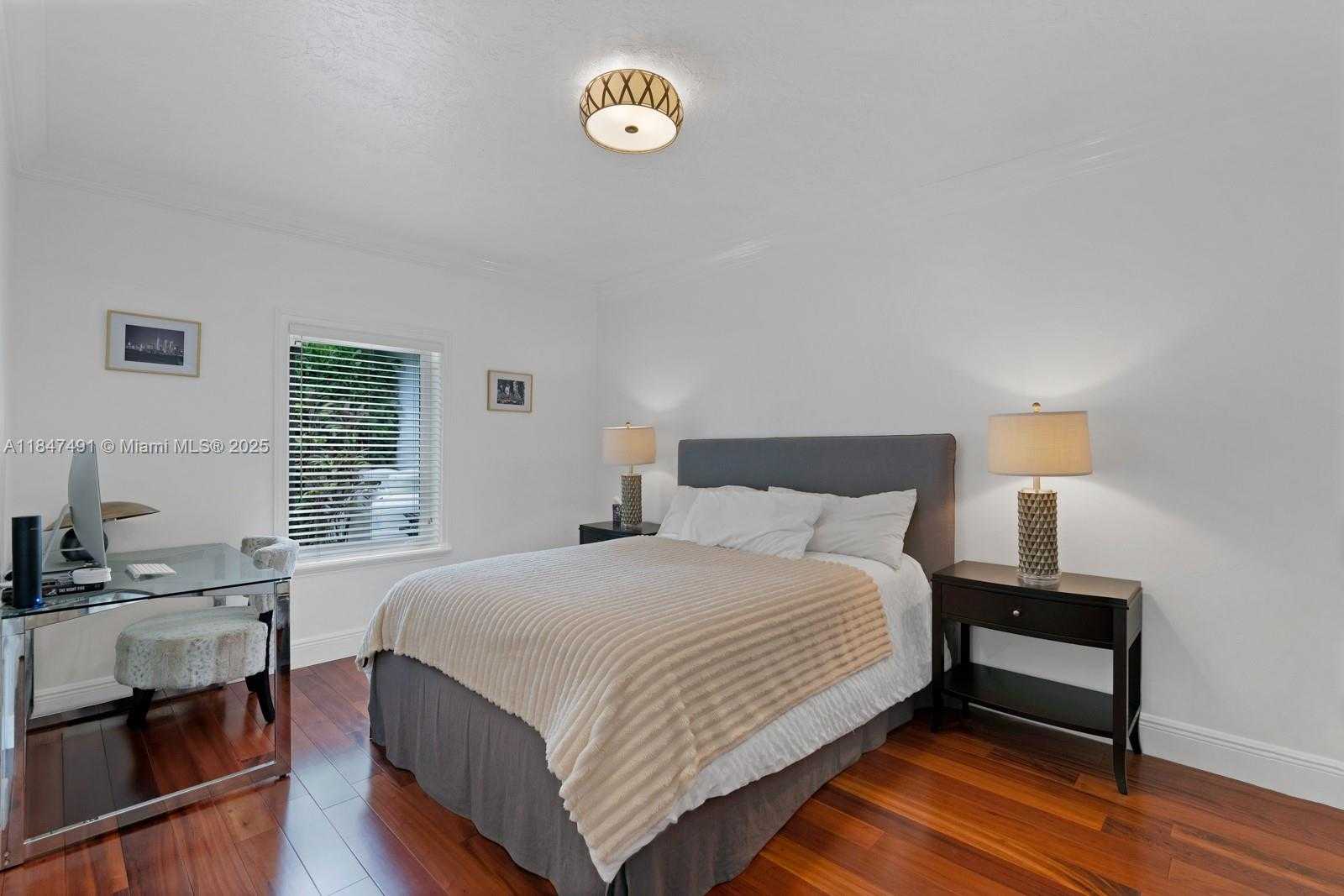 Small Image of 11855 SOUTH WEST 68TH CT, Pinecrest Number 23