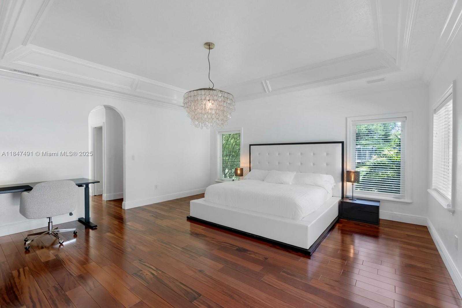 Small Image of 11855 SOUTH WEST 68TH CT, Pinecrest Number 25