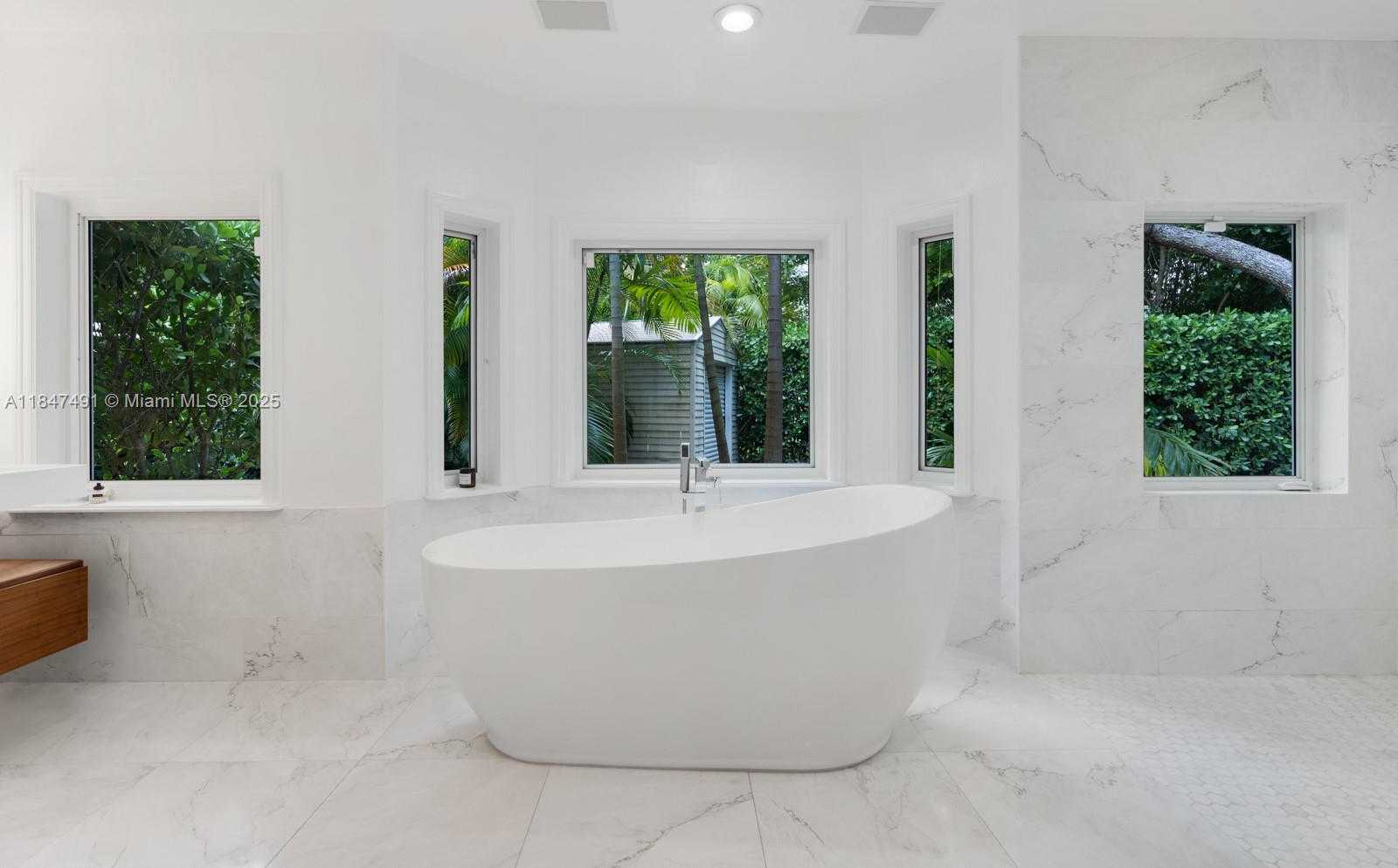 Small Image of 11855 SOUTH WEST 68TH CT, Pinecrest Number 28