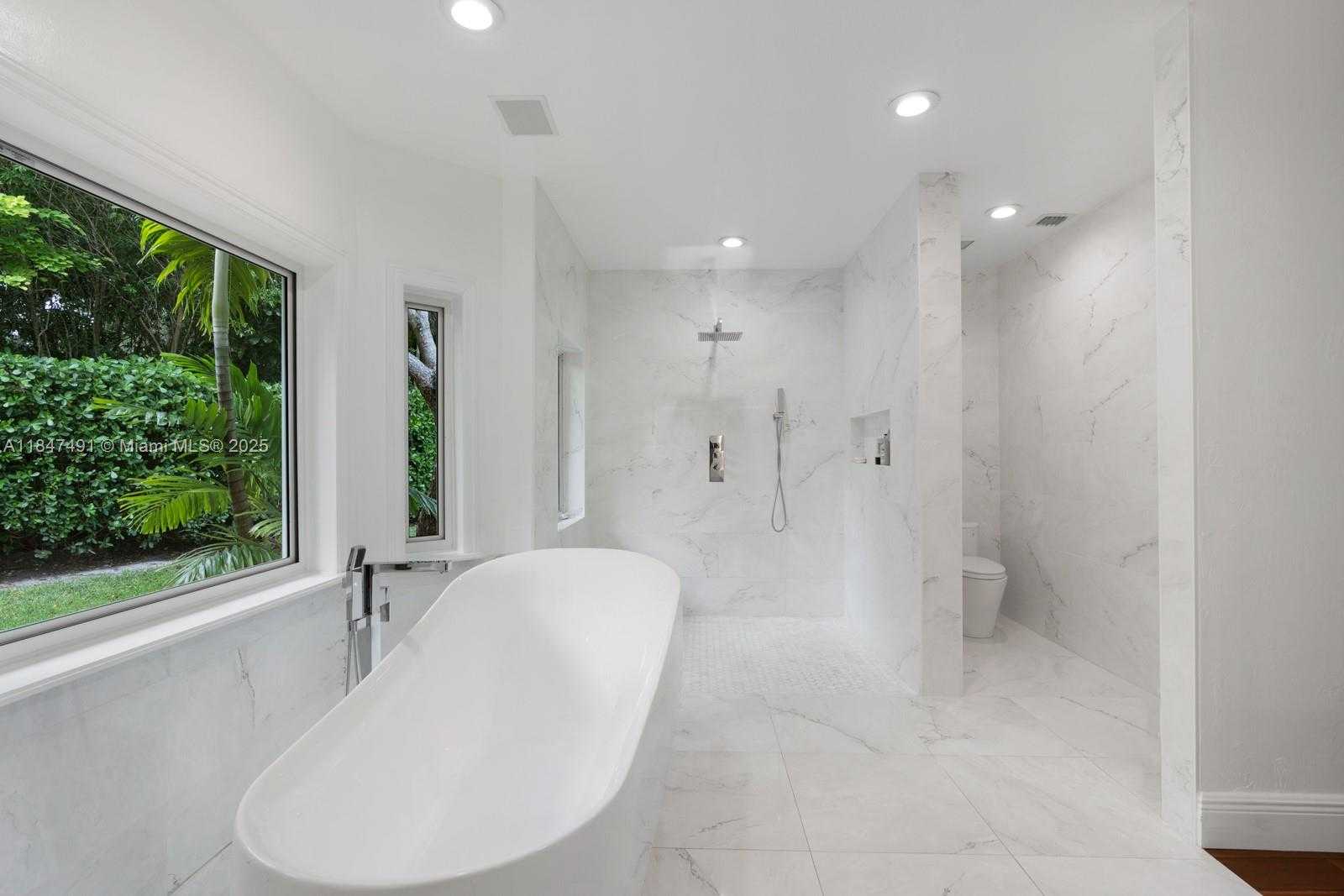 Small Image of 11855 SOUTH WEST 68TH CT, Pinecrest Number 29