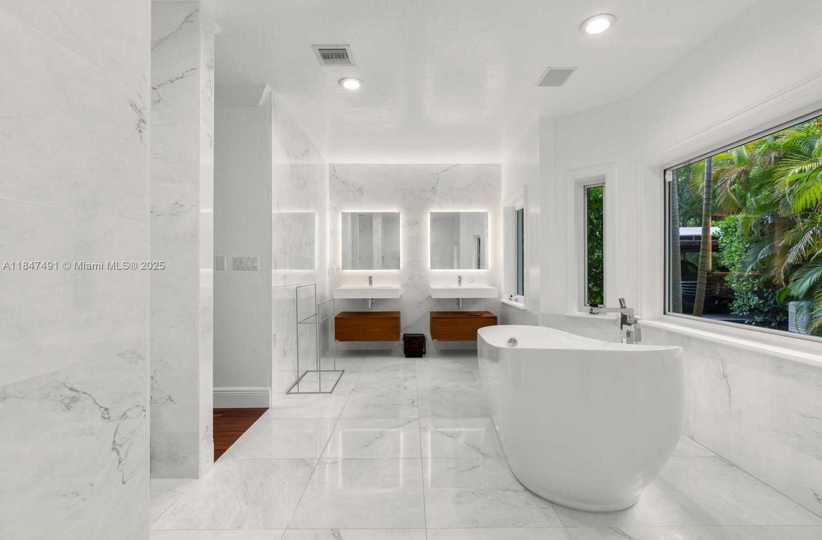 Small Image of 11855 SOUTH WEST 68TH CT, Pinecrest Number 30