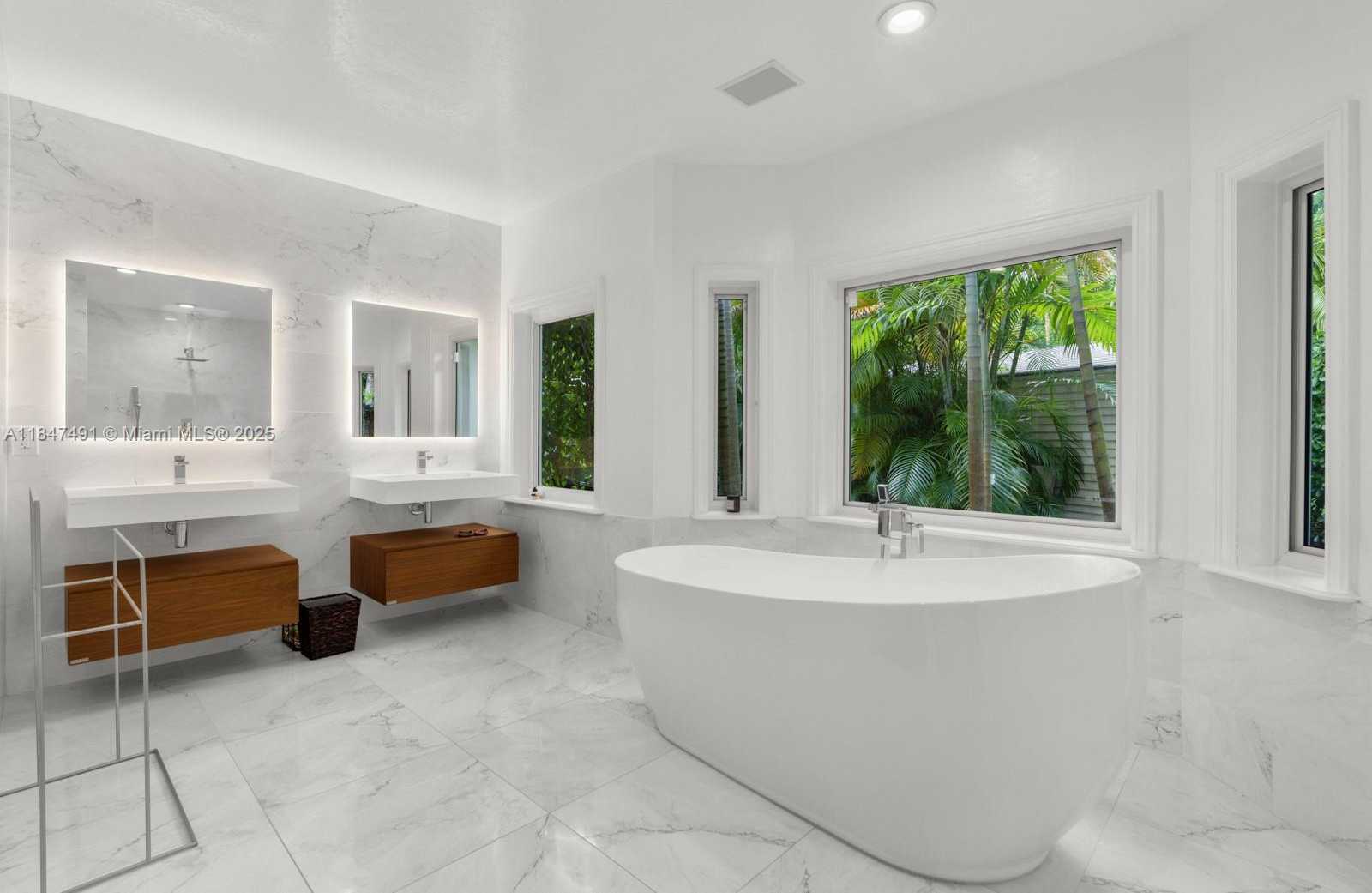 Small Image of 11855 SOUTH WEST 68TH CT, Pinecrest Number 31