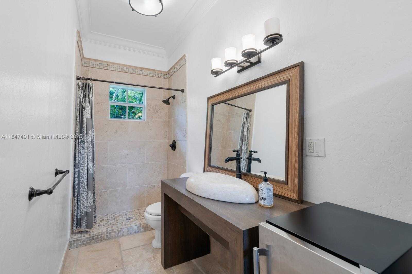 Small Image of 11855 SOUTH WEST 68TH CT, Pinecrest Number 34