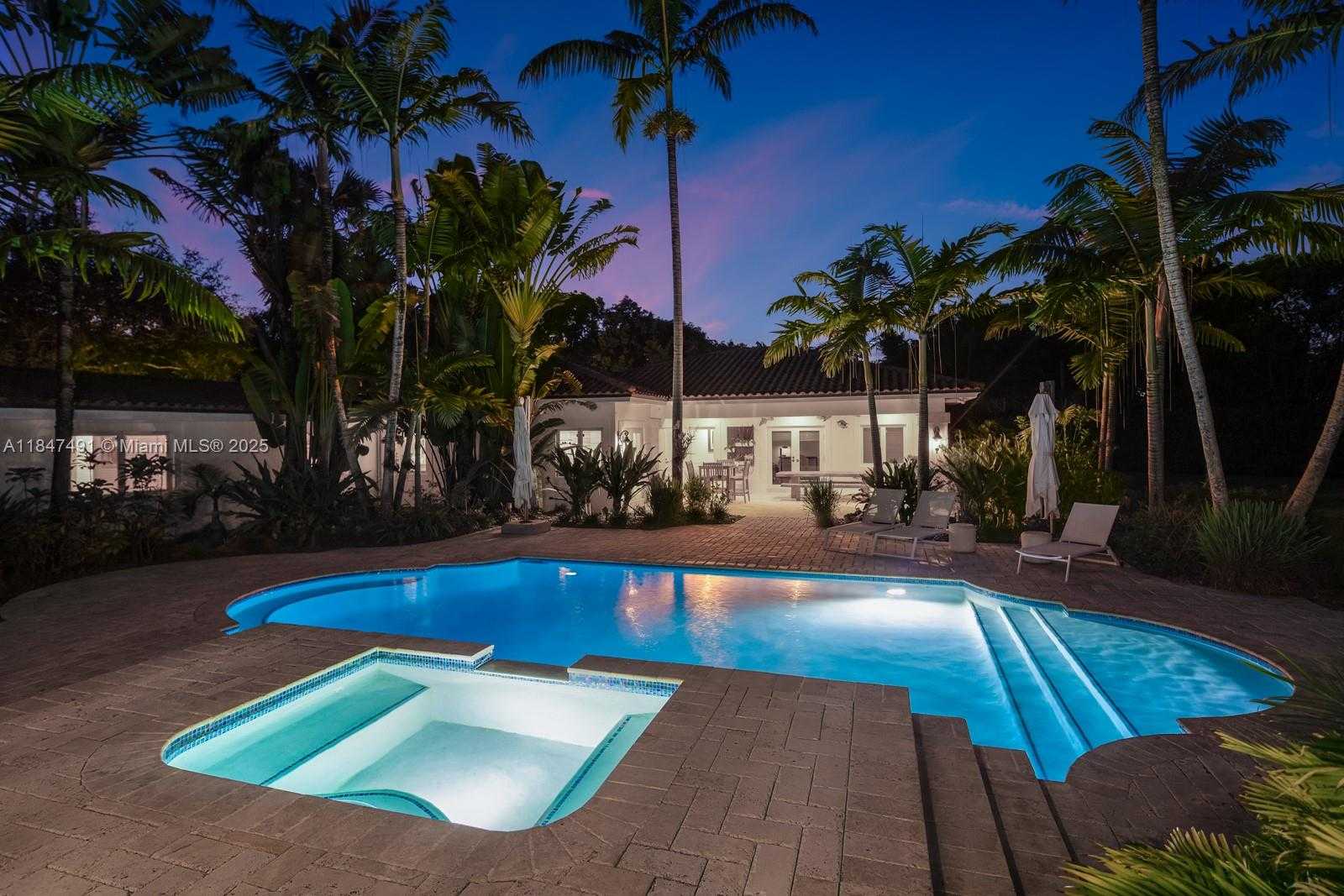 Small Image of 11855 SOUTH WEST 68TH CT, Pinecrest Number 48