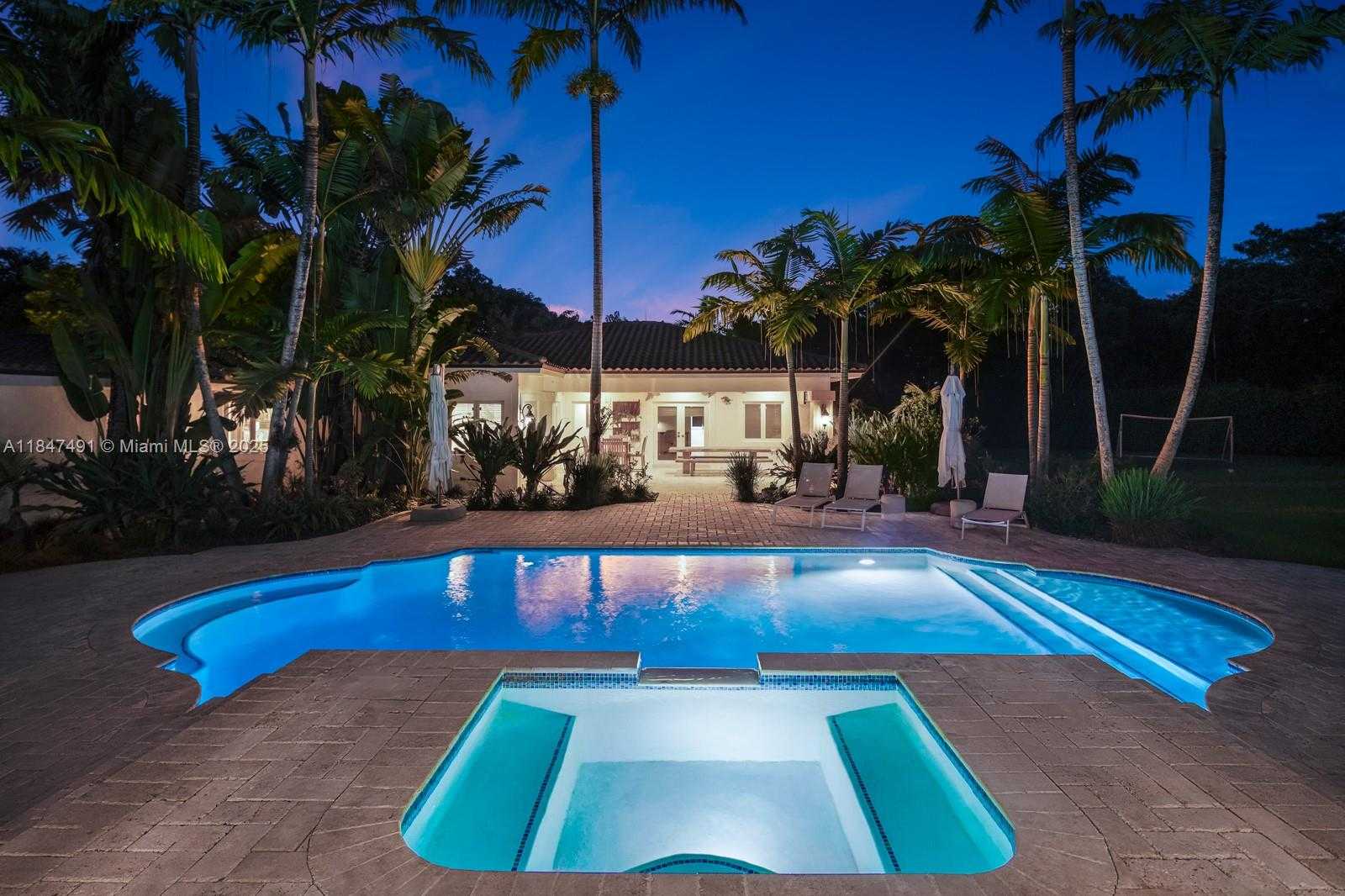 Small Image of 11855 SOUTH WEST 68TH CT, Pinecrest Number 49