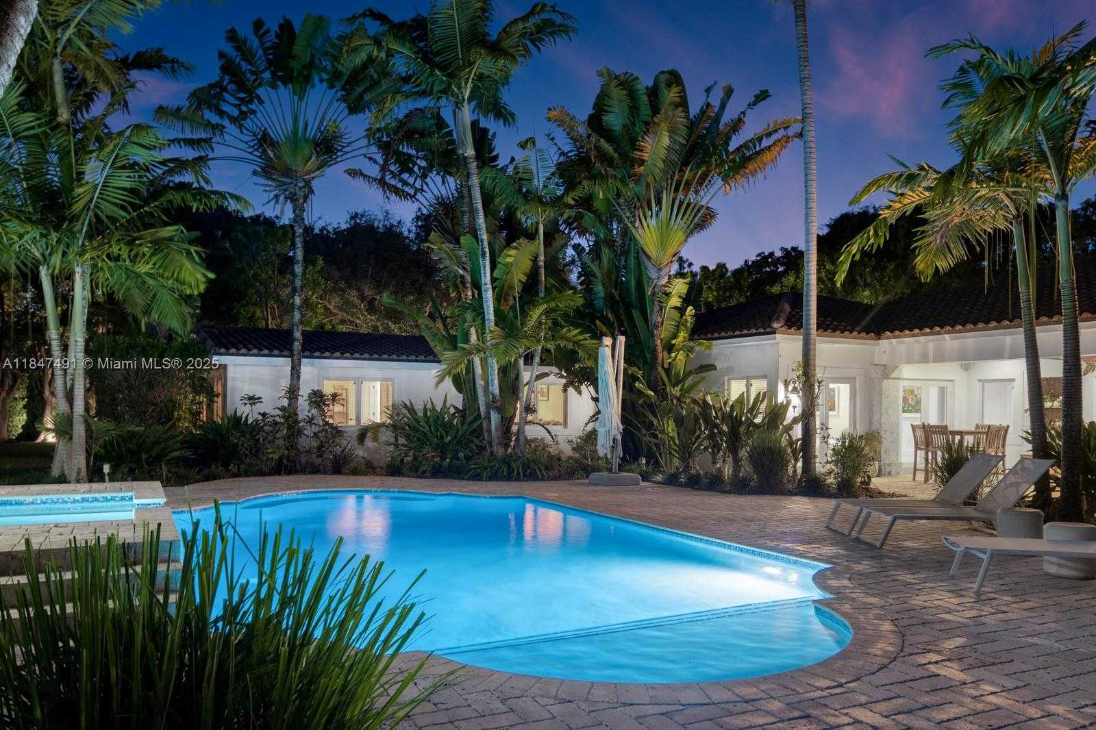 Small Image of 11855 SOUTH WEST 68TH CT, Pinecrest Number 51